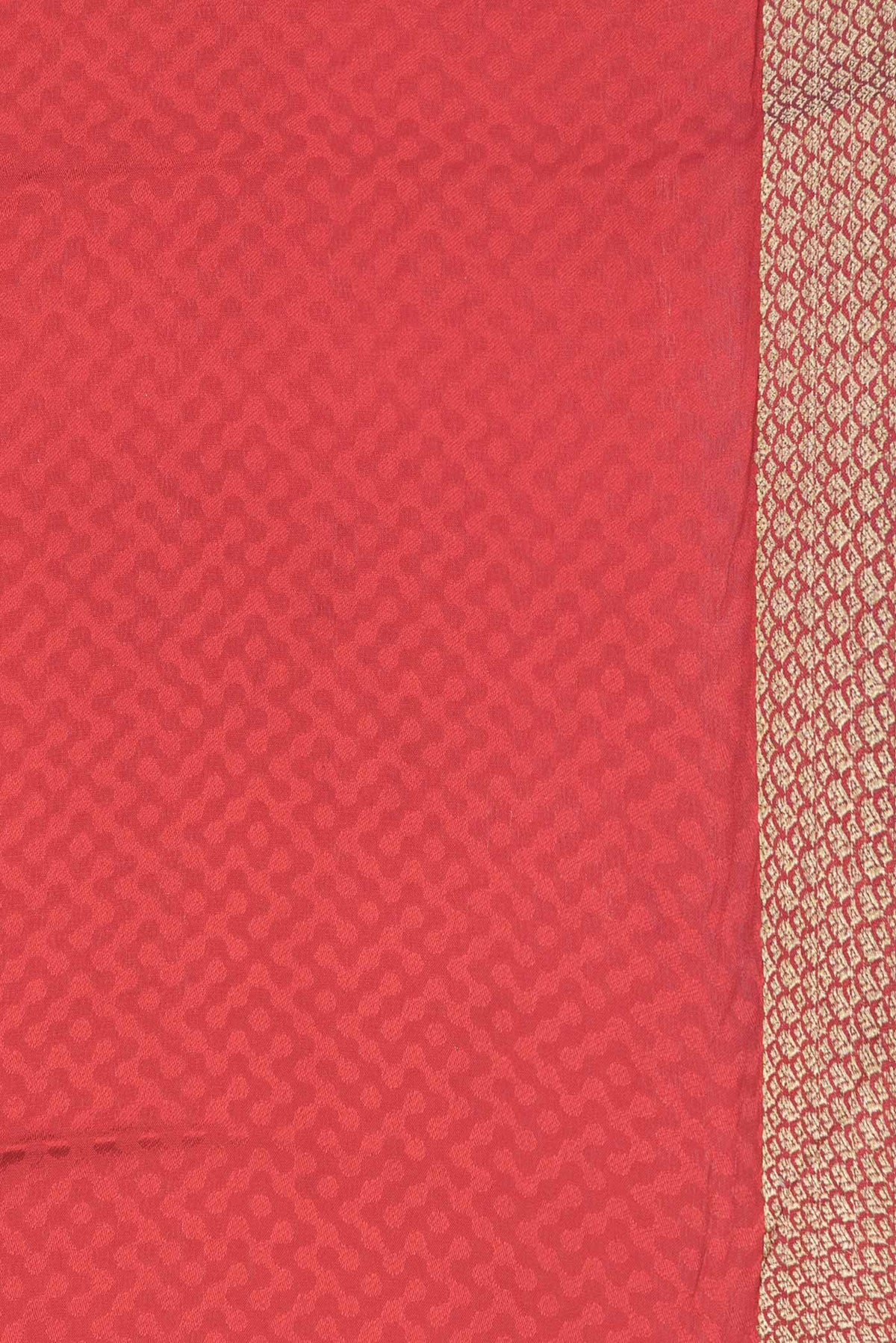 Border image of Pink Dual Tone Mysore Crepe Saree with Jacquard design on the body and Zari Border