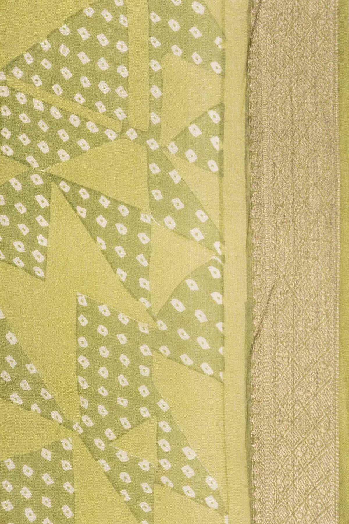 Border image of Green Mysore Crepe Saree with Printed design on the body and Zari Border