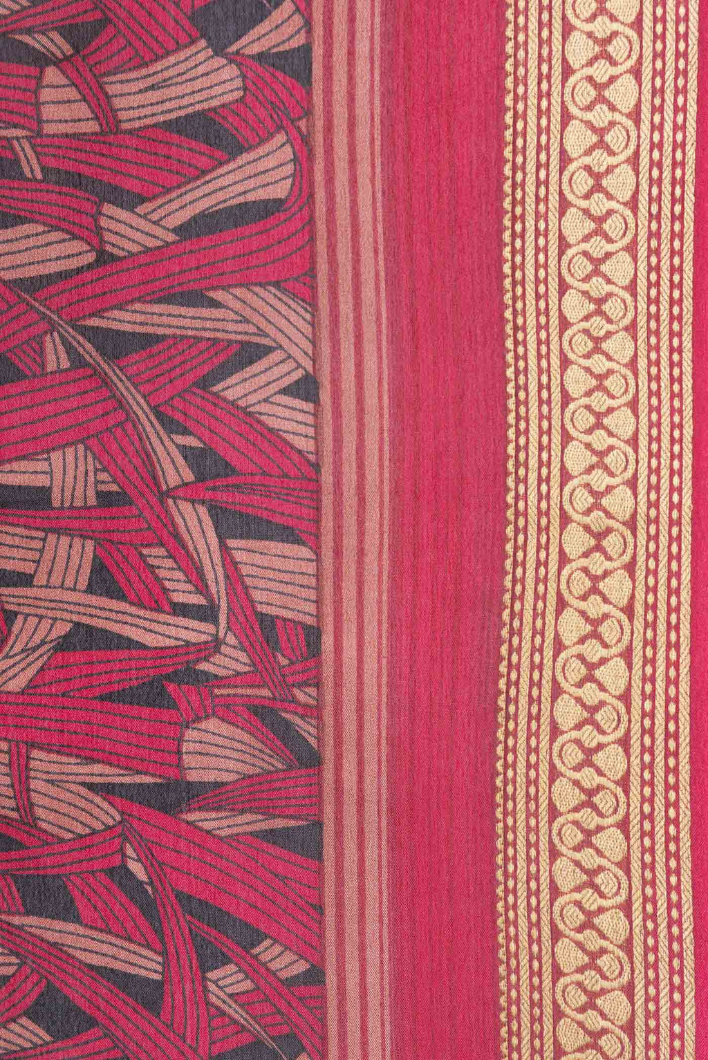 Border image of Black Dual Tone Mysore Crepe Saree with Printed design on the body and Zari Border. 