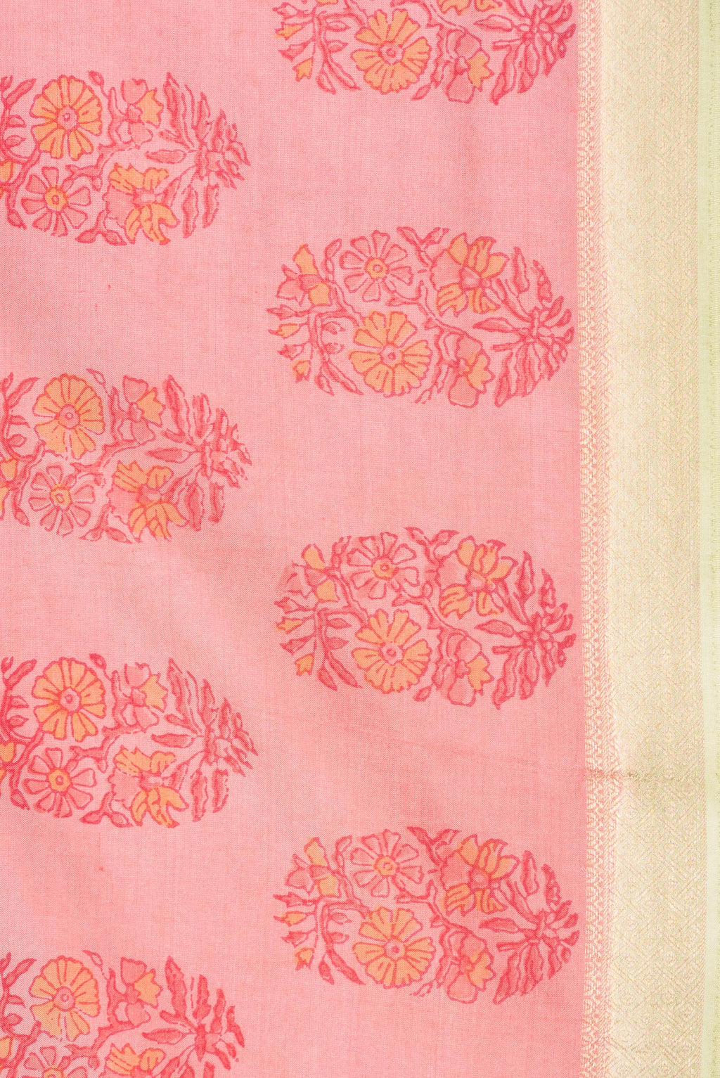 Border image of Pure Silk Rose pink Dual Tone Kanchipuram Saree with Printed design on the body and Zari Border. 