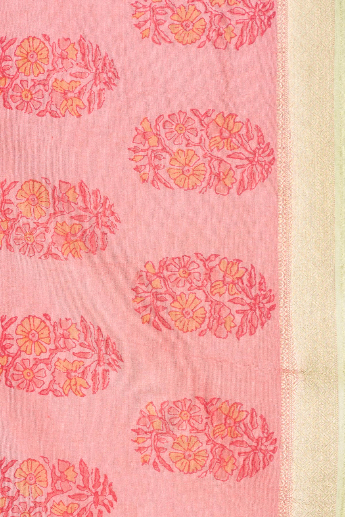 Border image of Pure Silk Rose pink Dual Tone Kanchipuram Saree with Printed design on the body and Zari Border. 