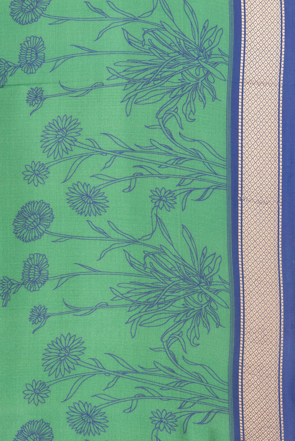 Border image of Pure Silk Green Dual Tone Kanchipuram Saree with Printed design on the body and Zari Border. 