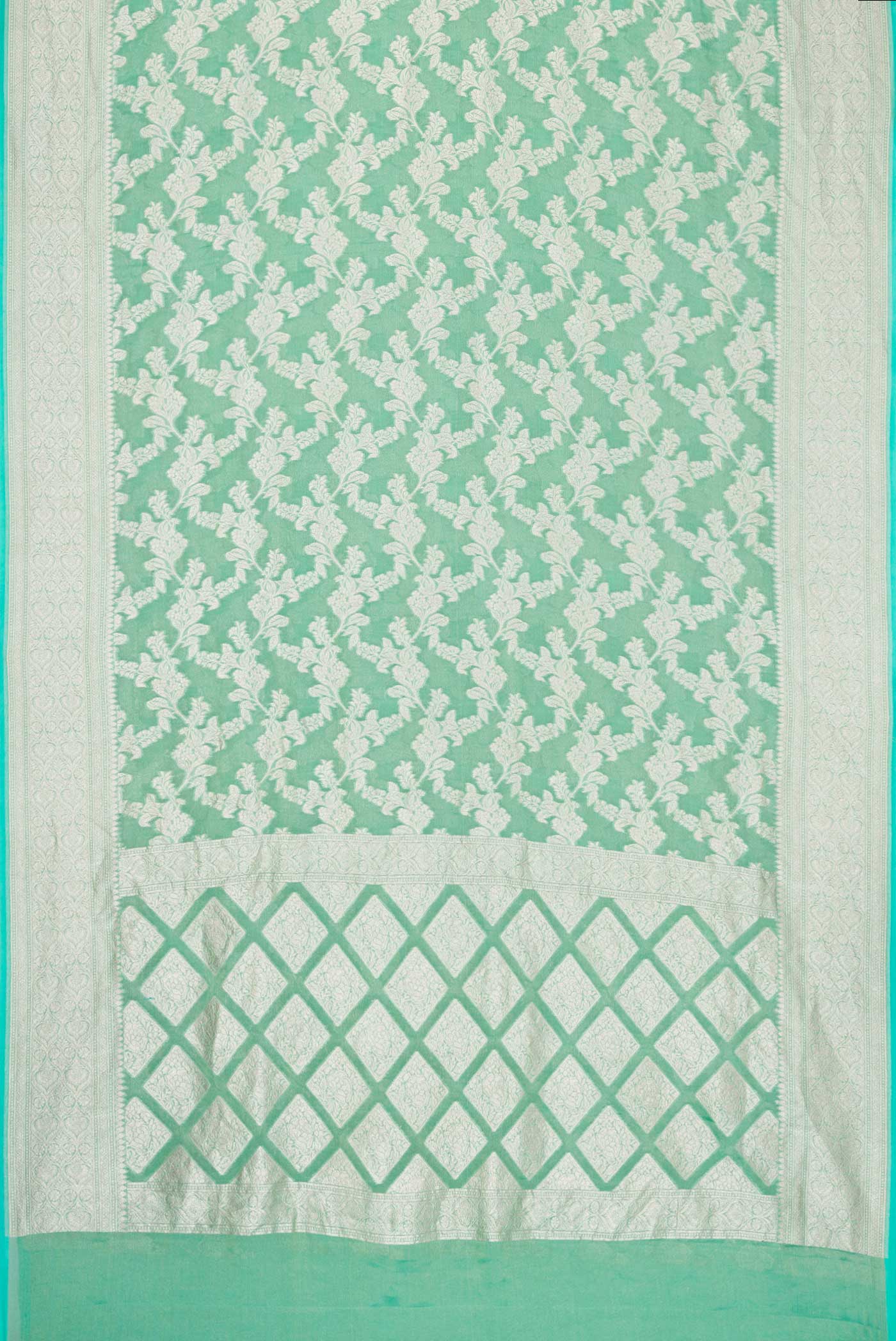 Flat view of Green Dual Tone Banarasi Georgette Saree with Zari Brocade on the body and Zari Border. 