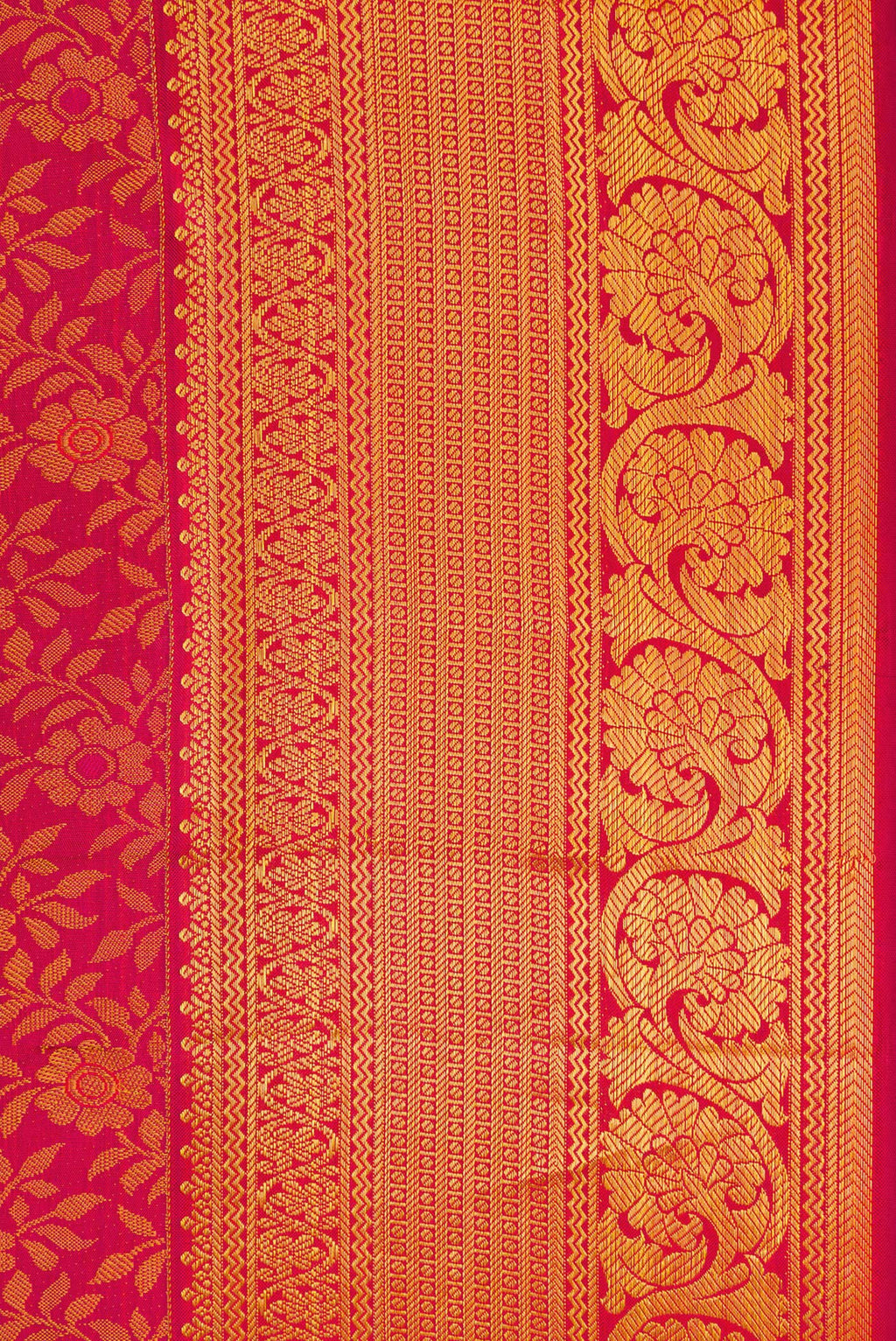 Border image of Pink Dual Tone Kanjivaram Silk Saree with Zari Brocade on the body and Zari Border. 