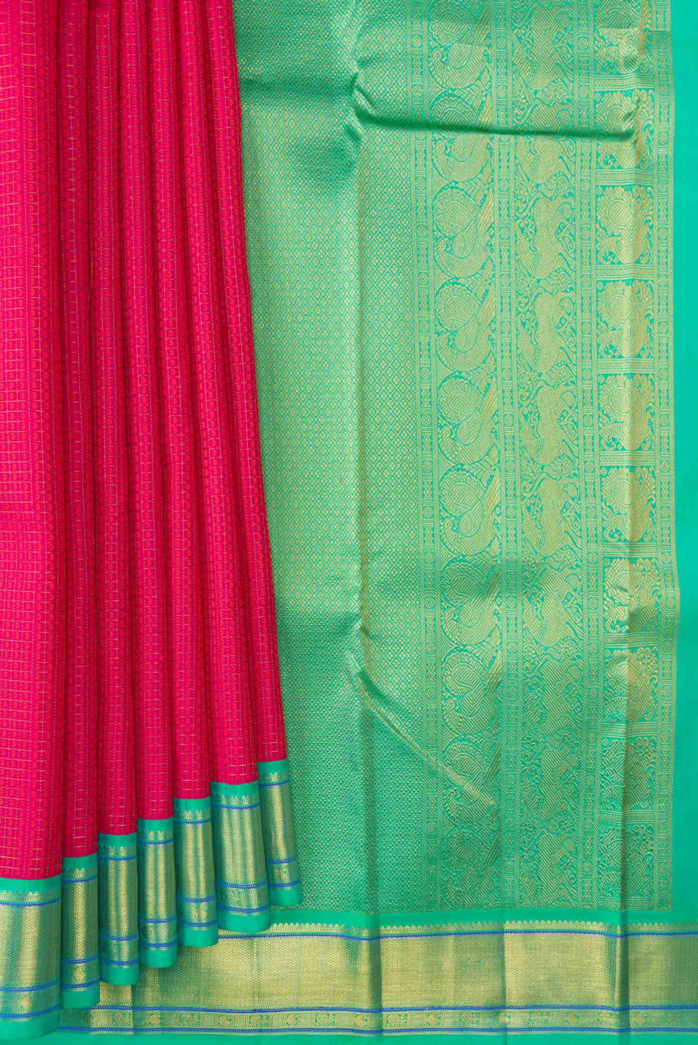 Pleats and pallu of Dark Pink Dual Tone Kanjivaram Silk Saree with Jacquard design on the body and Zari Border. 