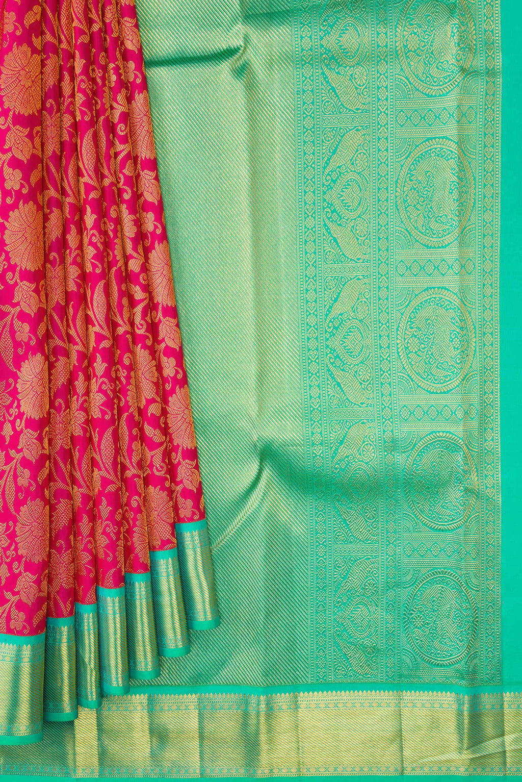 Pleats and pallu of Dark Pink Dual Tone Kanjivaram Silk Saree with Zari Brocade on the body and Zari Border. 