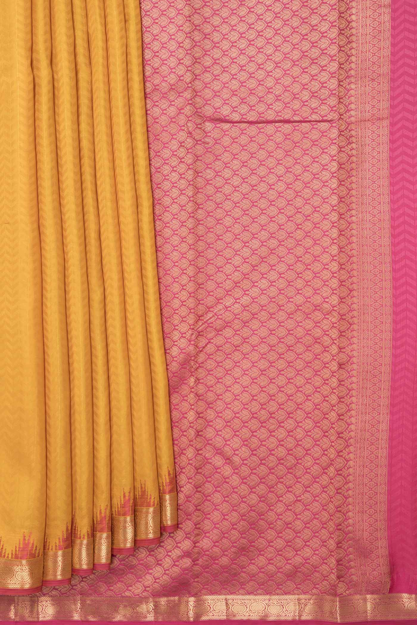 pleats pallu