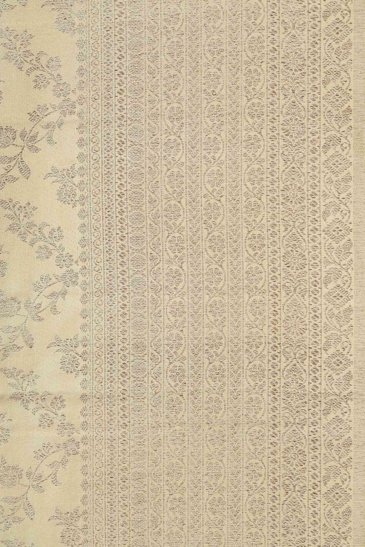 Border image of Beige Dual Tone Kanchipuram Silk Saree with Zari Brocade on the body and Zari Border