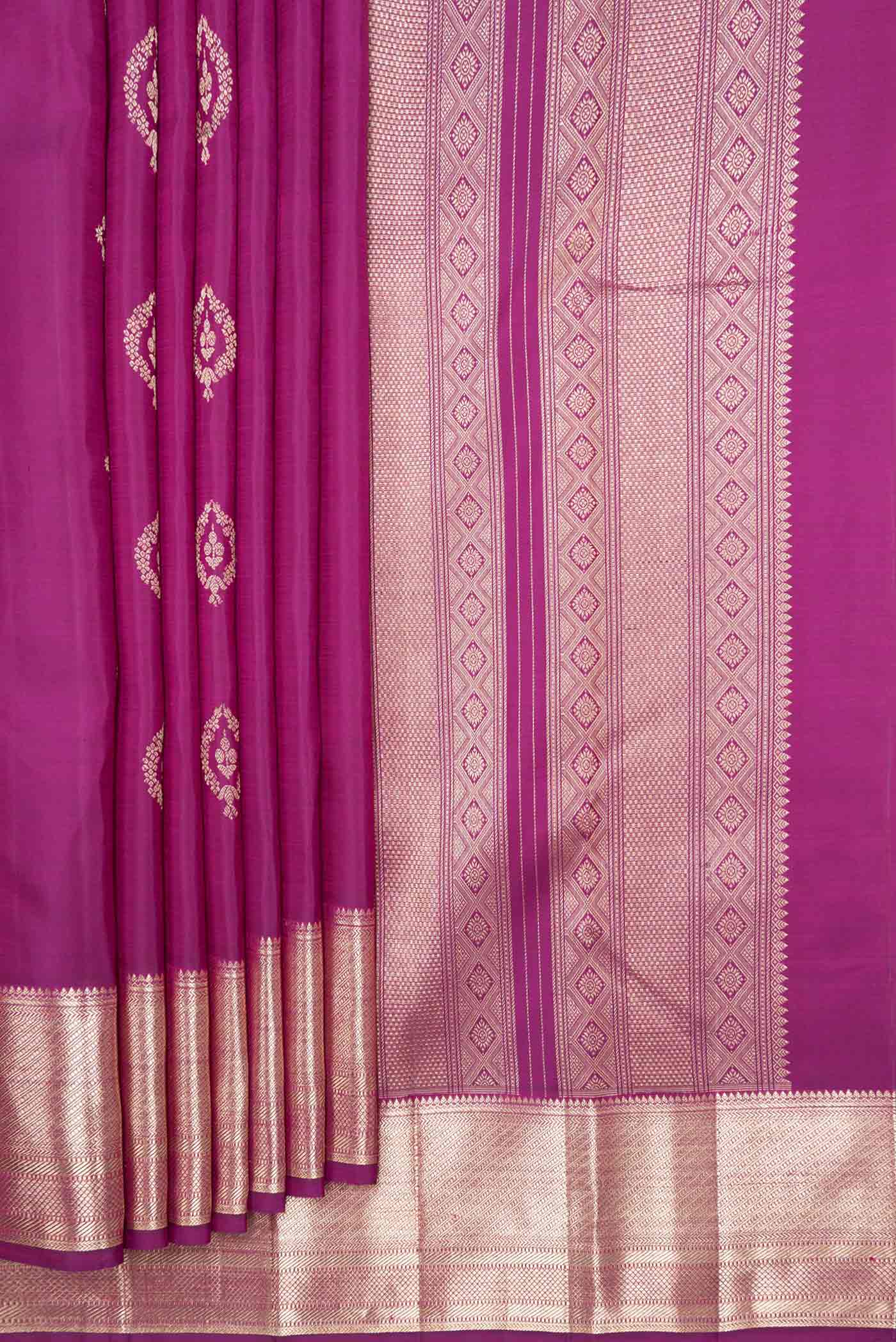 pleats pallu
