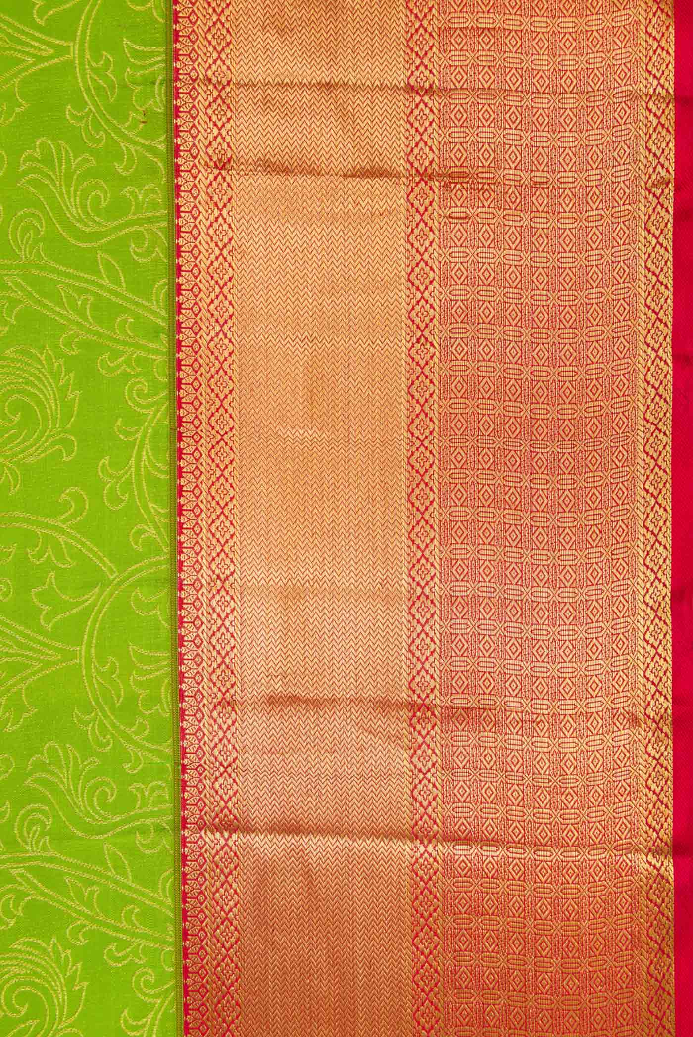 Border image of Parrot Green Dual Tone Kanchipuram Silk Saree with Zari Brocade on the body and Zari Border. 
