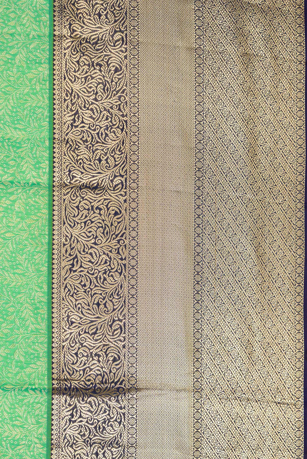 Border image of Sea Green Dual Tone Kanchipuram Silk Saree with Zari Brocade on the body and Zari Border. 