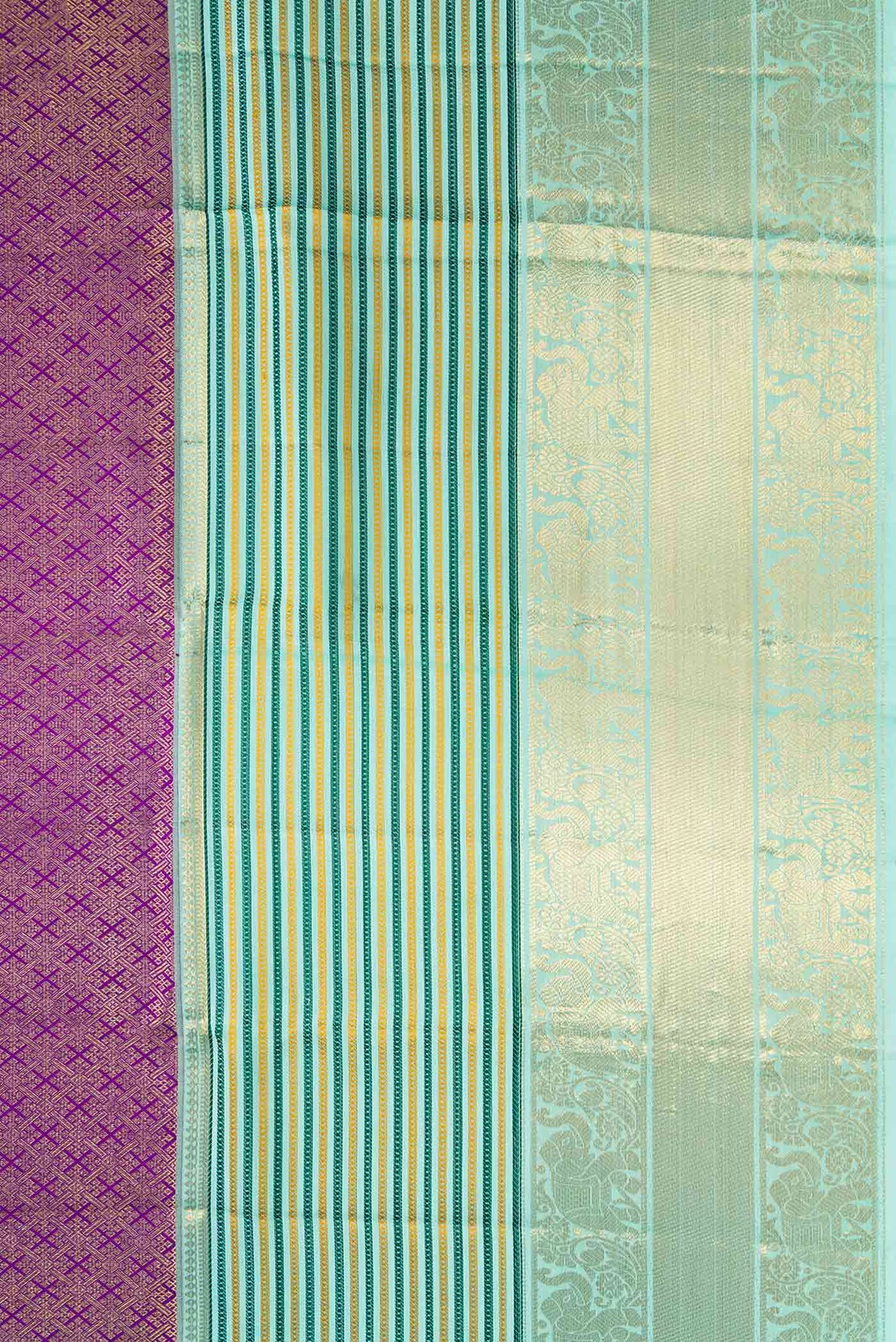 Border image of Purple Dual Tone Kanjivaram Silk Saree with Zari Brocade on the body and Zari Border. 