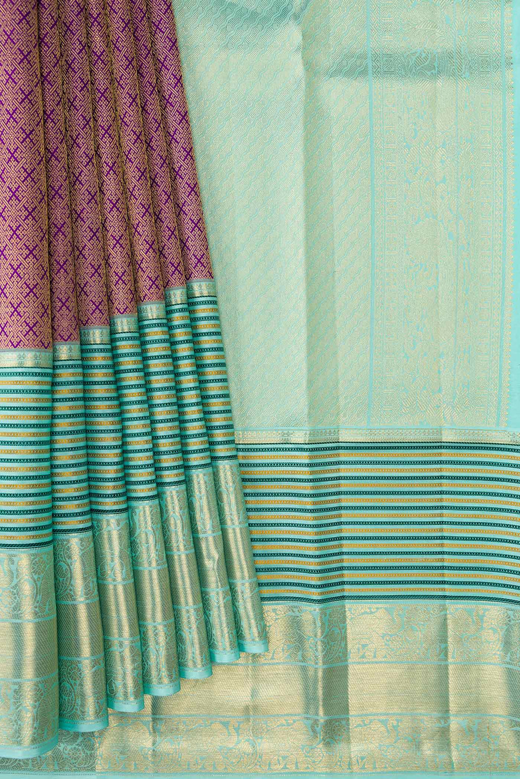 Pleats and pallu of Purple Dual Tone Kanjivaram Silk Saree with Zari Brocade on the body and Zari Border. 