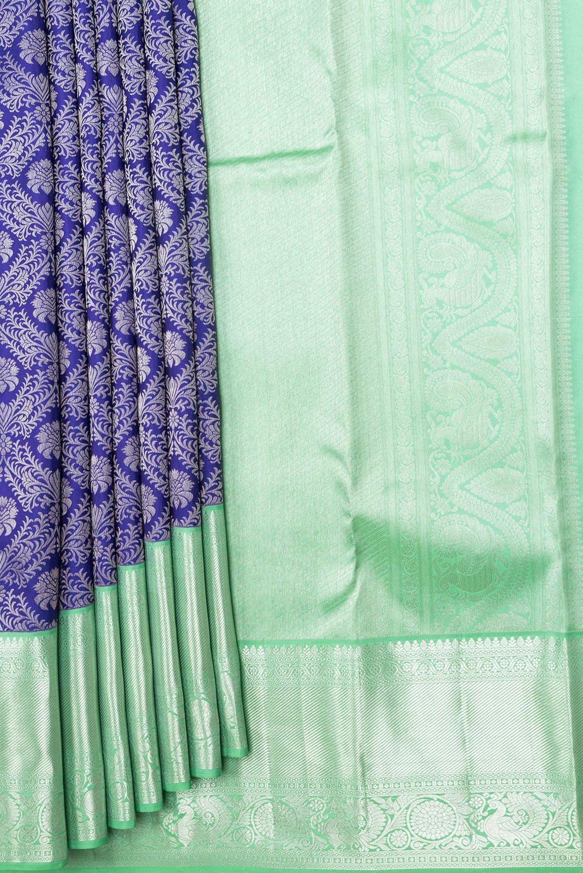 Pleats and pallu of Royal Blue Dual Tone Kanjivaram Silk Saree with Zari Brocade on the body and Zari Border. 