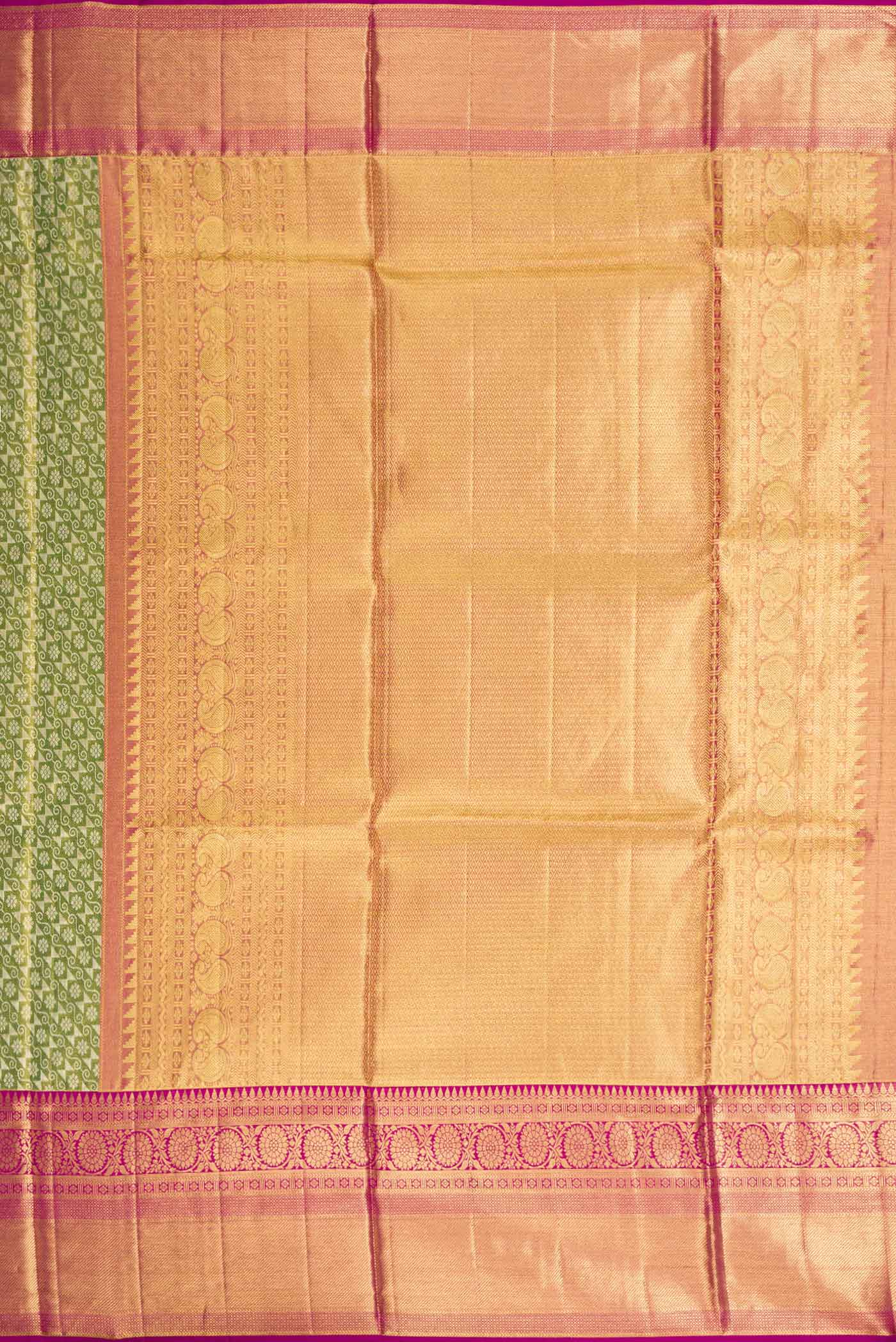 Close up image of the pallu of Green Dual Tone Kanchipuram Tissue Silk Saree with Zari Brocade on the body and Zari Border. 