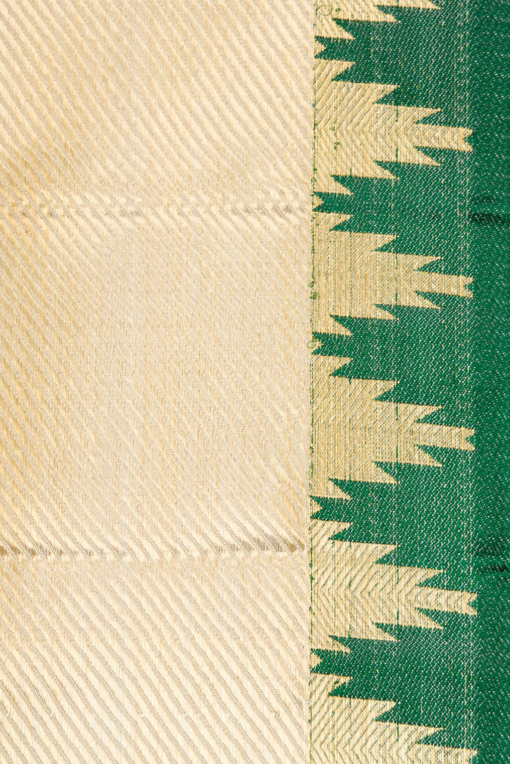 Border image of Gold Dual Tone Kanjivaram Tissue Silk Saree with Zari Brocade on the body and Temple Border. 