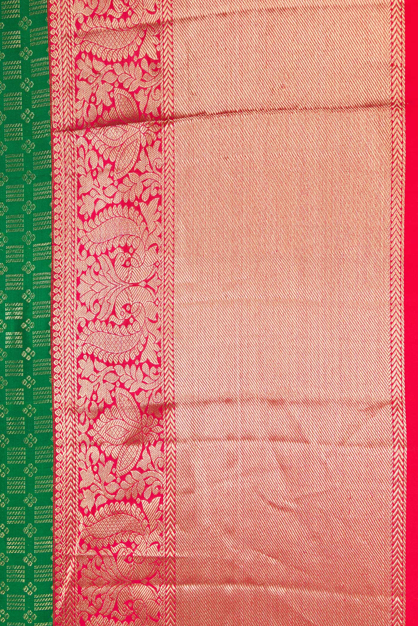 Border image of Green Dual Tone Kanjivaram Silk Saree with Zari Brocade on the body and Zari Border. 