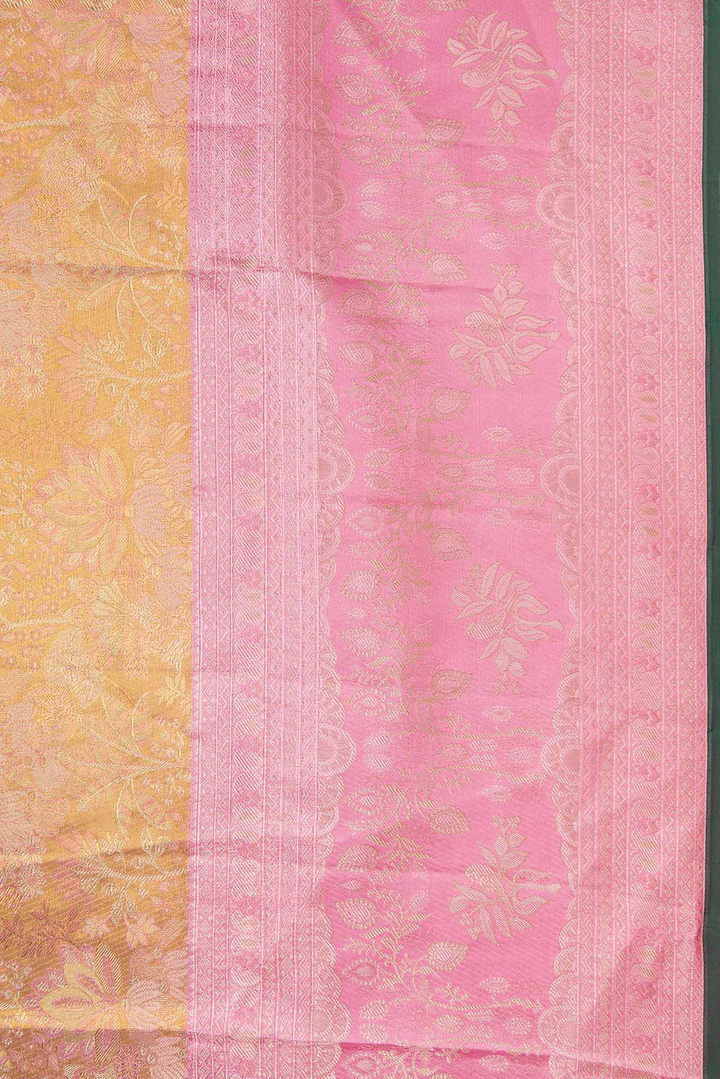 Border image of Gold Dual Tone Kanjivaram Tissue Silk Saree with Zari Brocade on the body and Zari Border. 