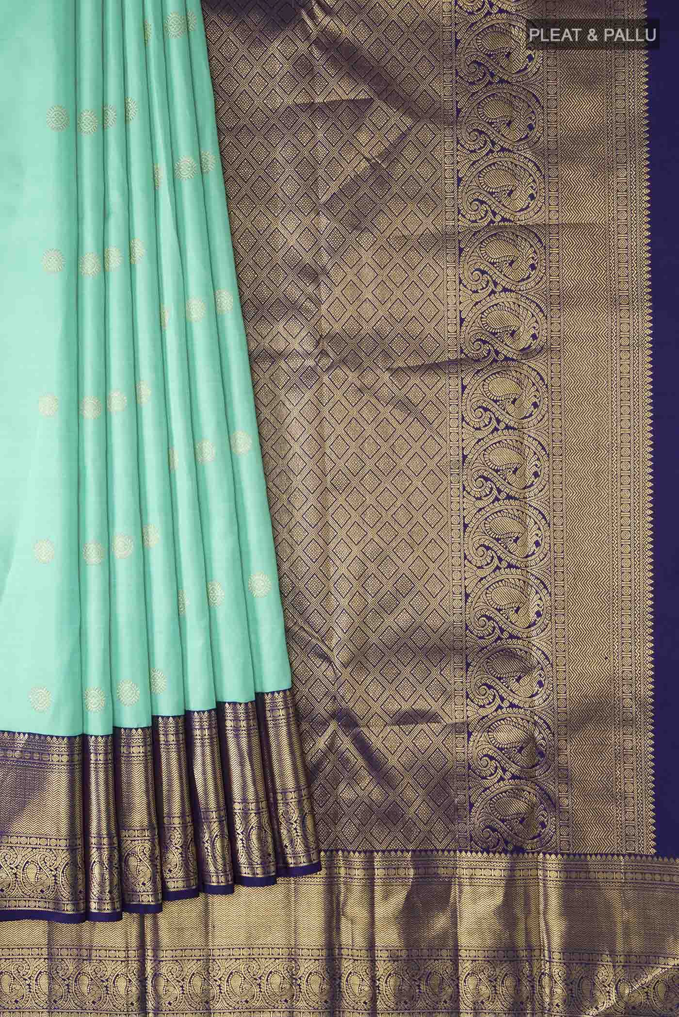 pleats pallu