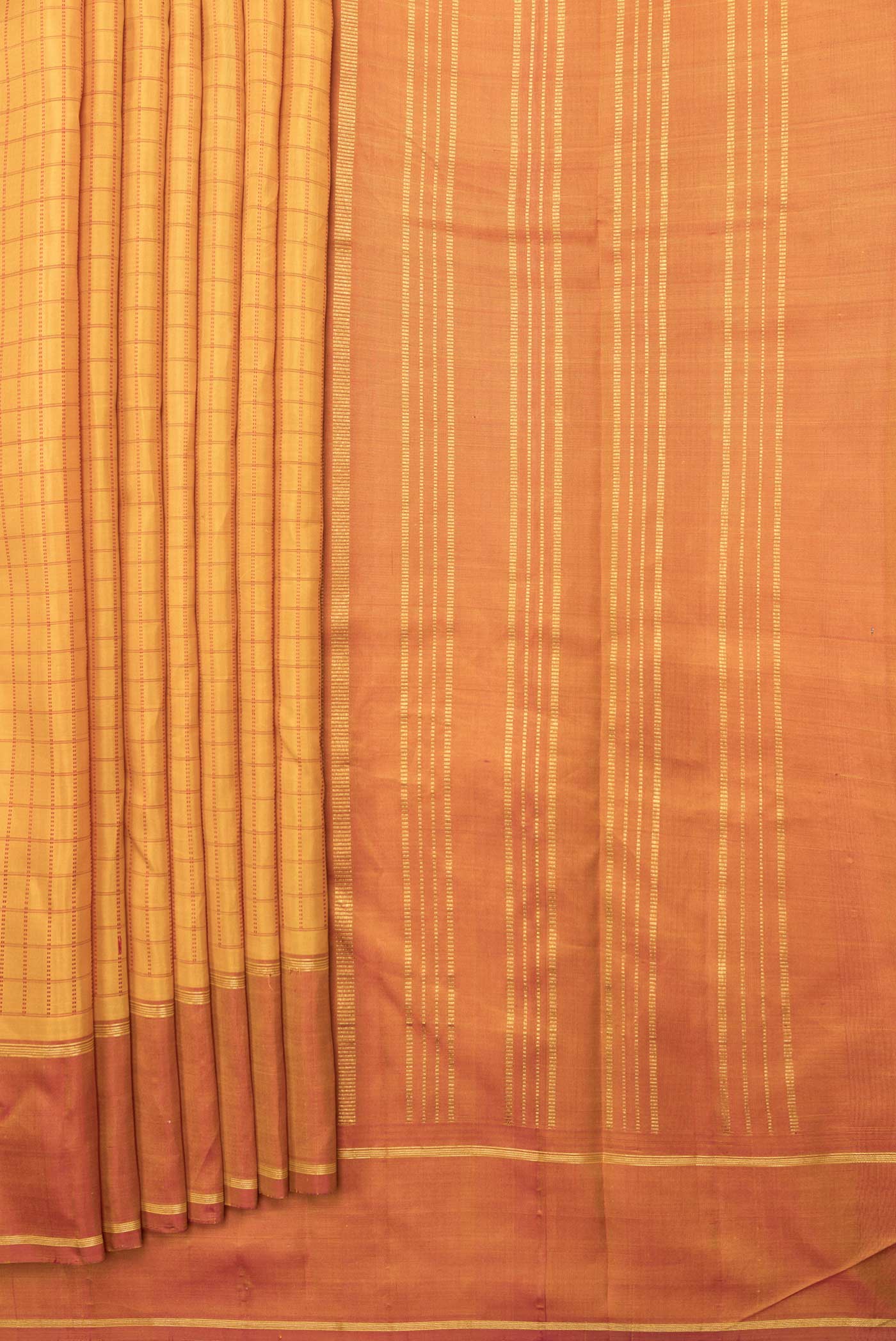 pleats pallu