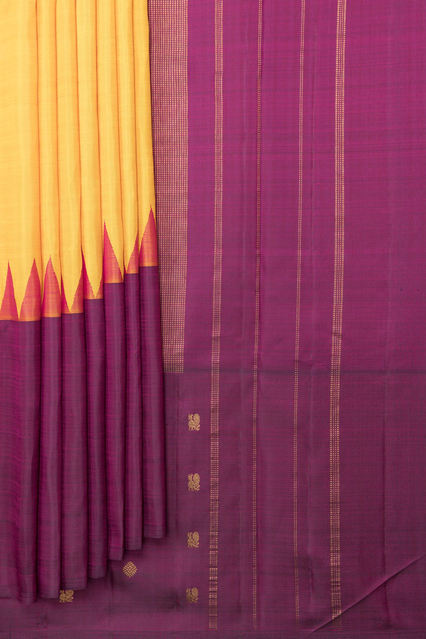 pleats pallu