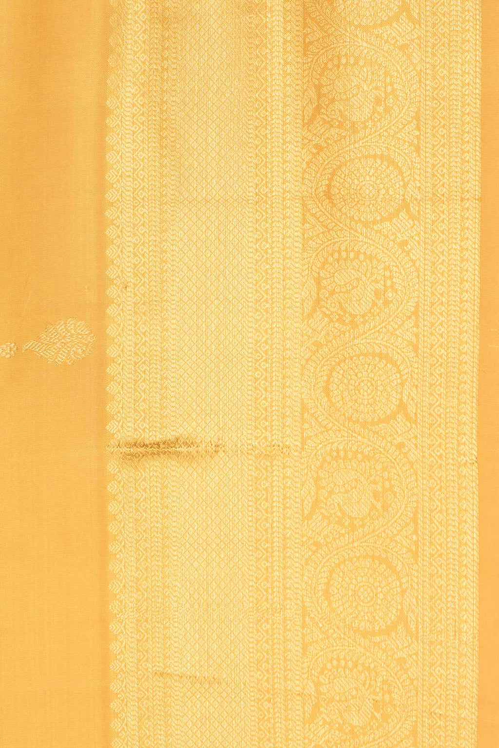 Border image of Mustard Dual Tone Kanjivaram Saree with Zari Butta on the body and Zari Border. 