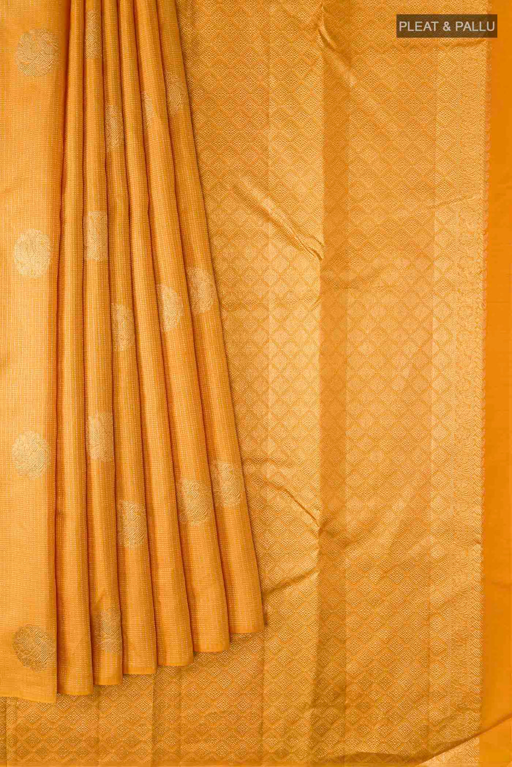 pleats pallu