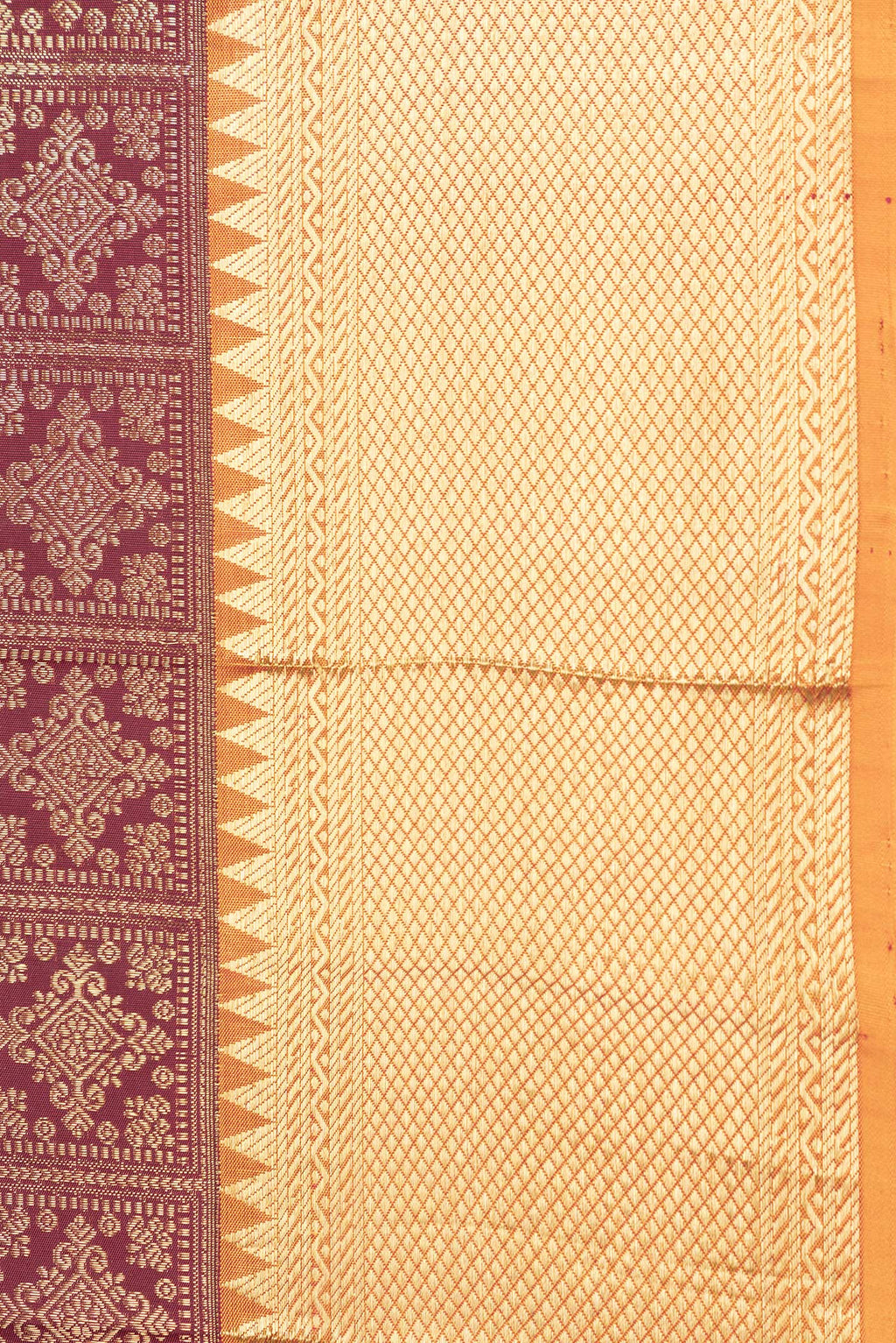 Border image of Maroon Dual Tone Kanjivaram Silk Saree with Zari Brocade on the body and Zari Border. 