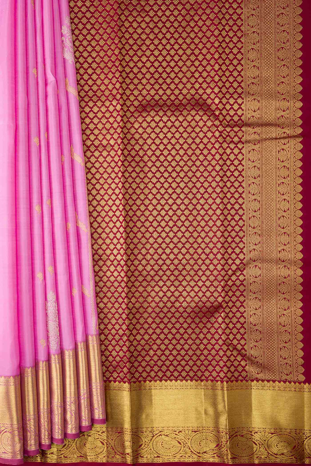 Pleats and pallu of Pink Dual Tone Kanchipuram Saree with Zari Butta on the body and Zari Border