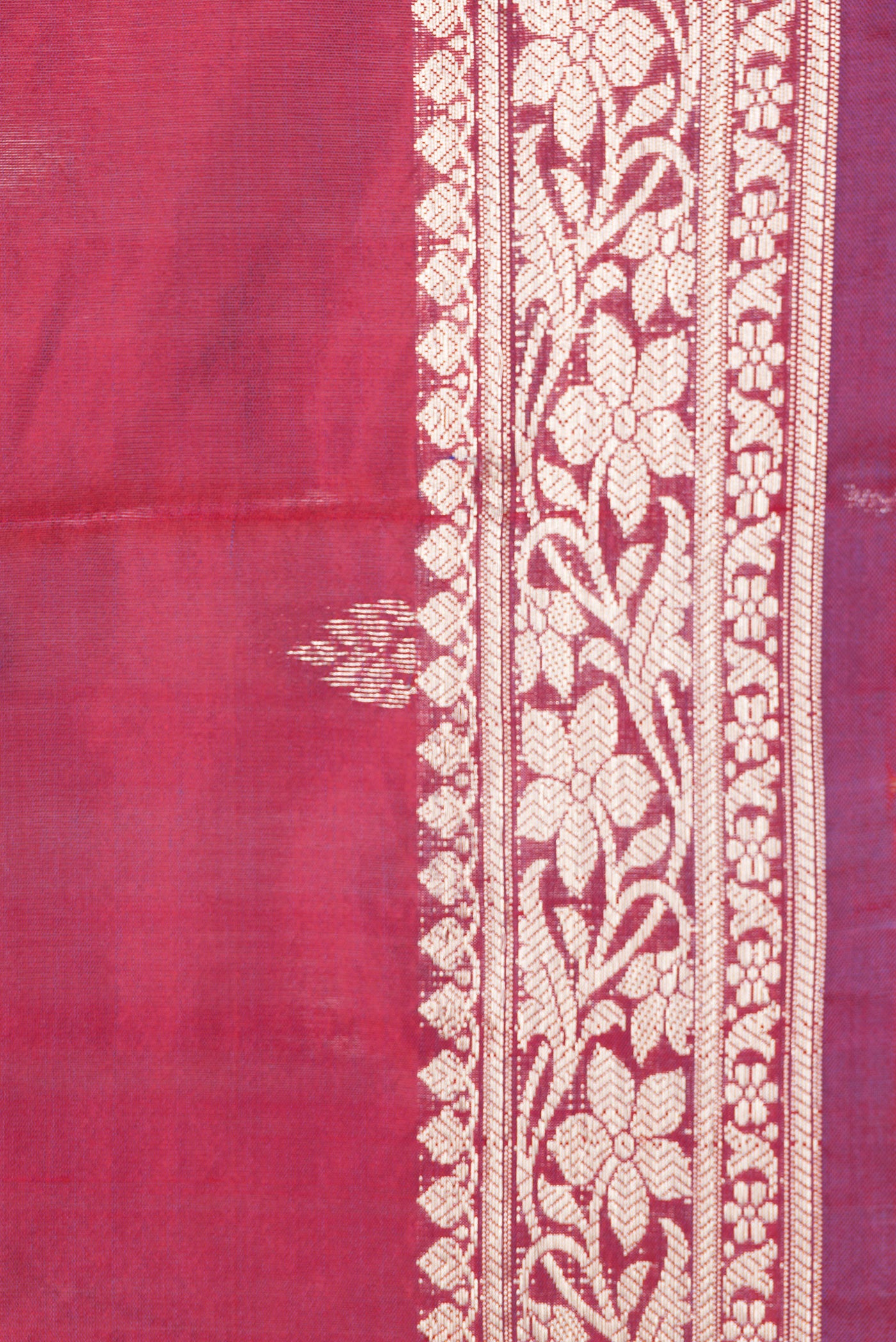 Border image of Pink Dual Tone Banarasi Silk Saree with Zari Butta on the body and Zari Border. 