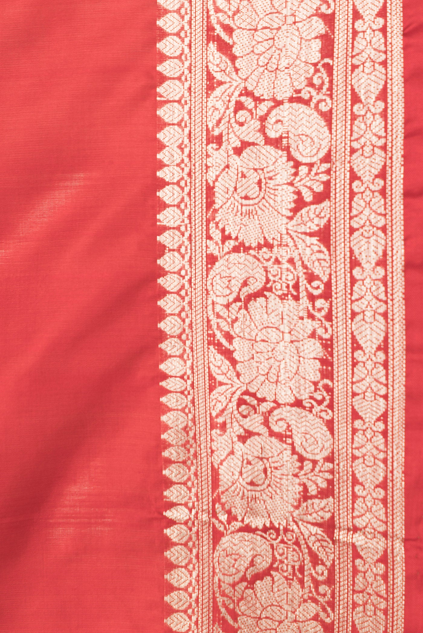 Border image of Red Dual Tone Banarasi Silk Saree with Zari Butta on the body and Zari Border. 