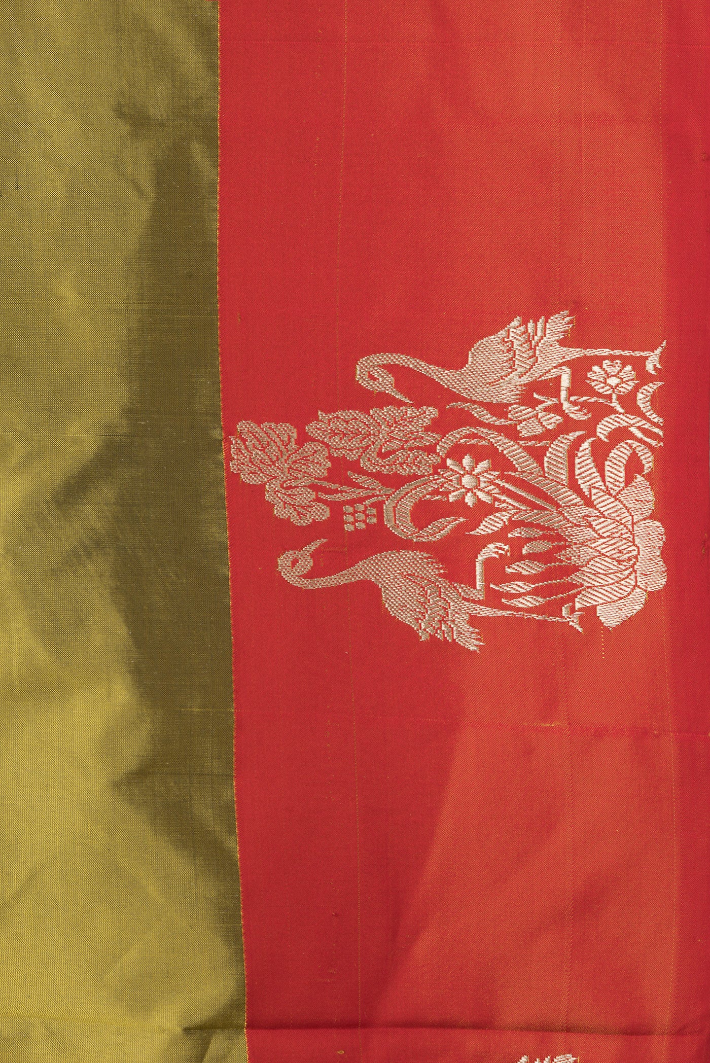 Border image of Mehandi Green Dual Tone Banarasi Silk Saree with Zari Butta on the body and Fancy Border. 
