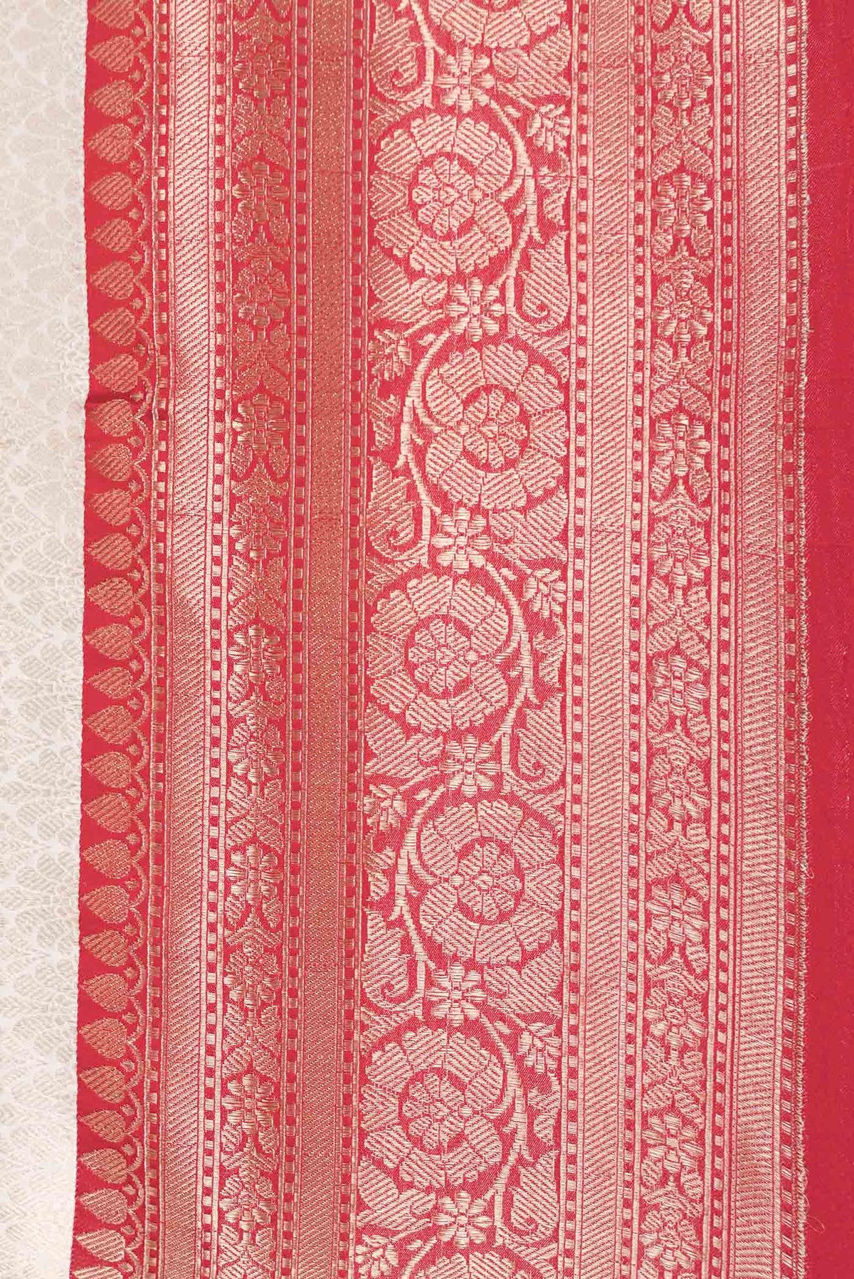 Border image of Off White Dual Tone Banarasi Silk Saree with Zari Brocade on the body and Zari Border