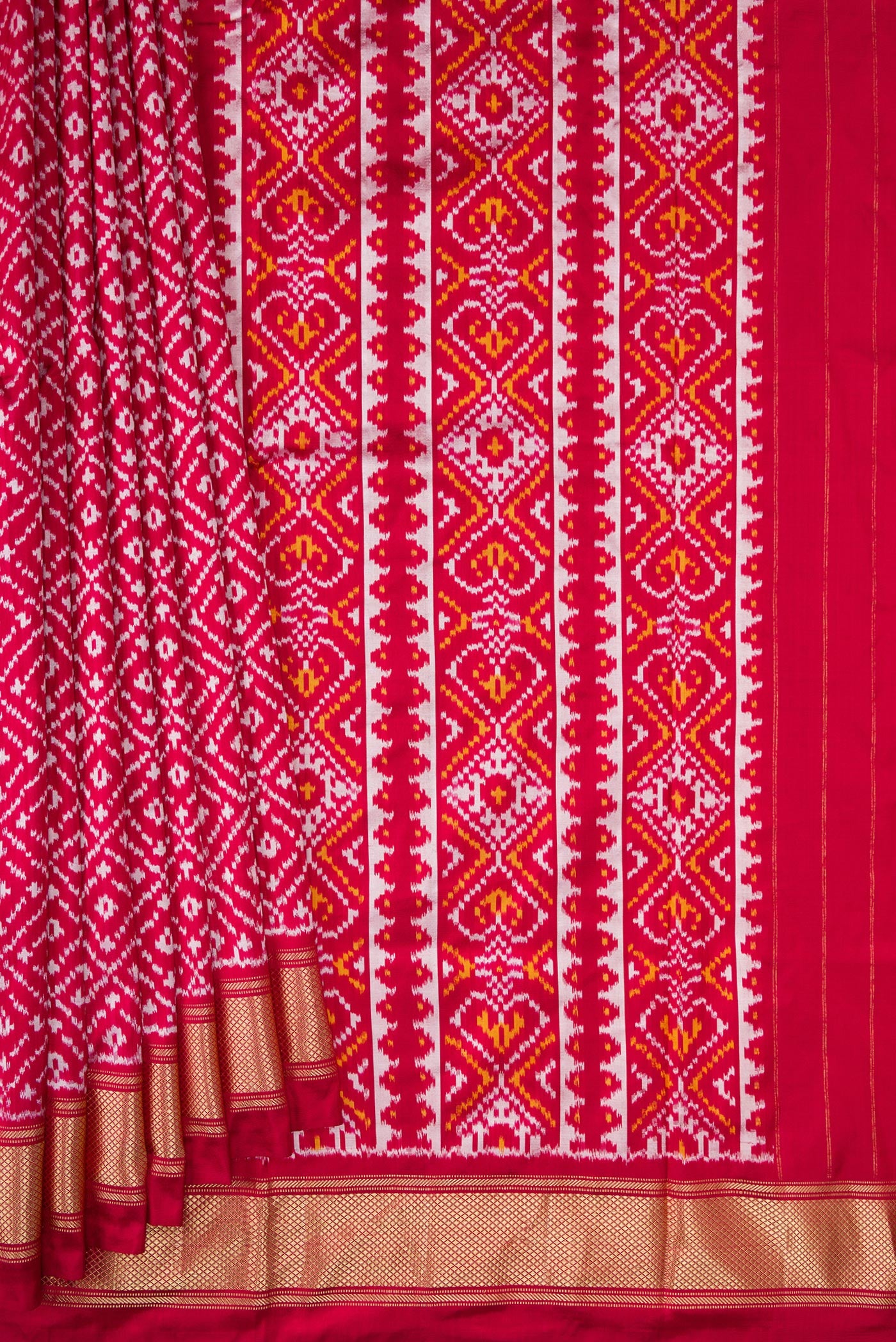 Pleats and pallu of Maroon Dual Tone Double Ikat Nine Yards Saree with Ikat Print on the body and Zari Border. 