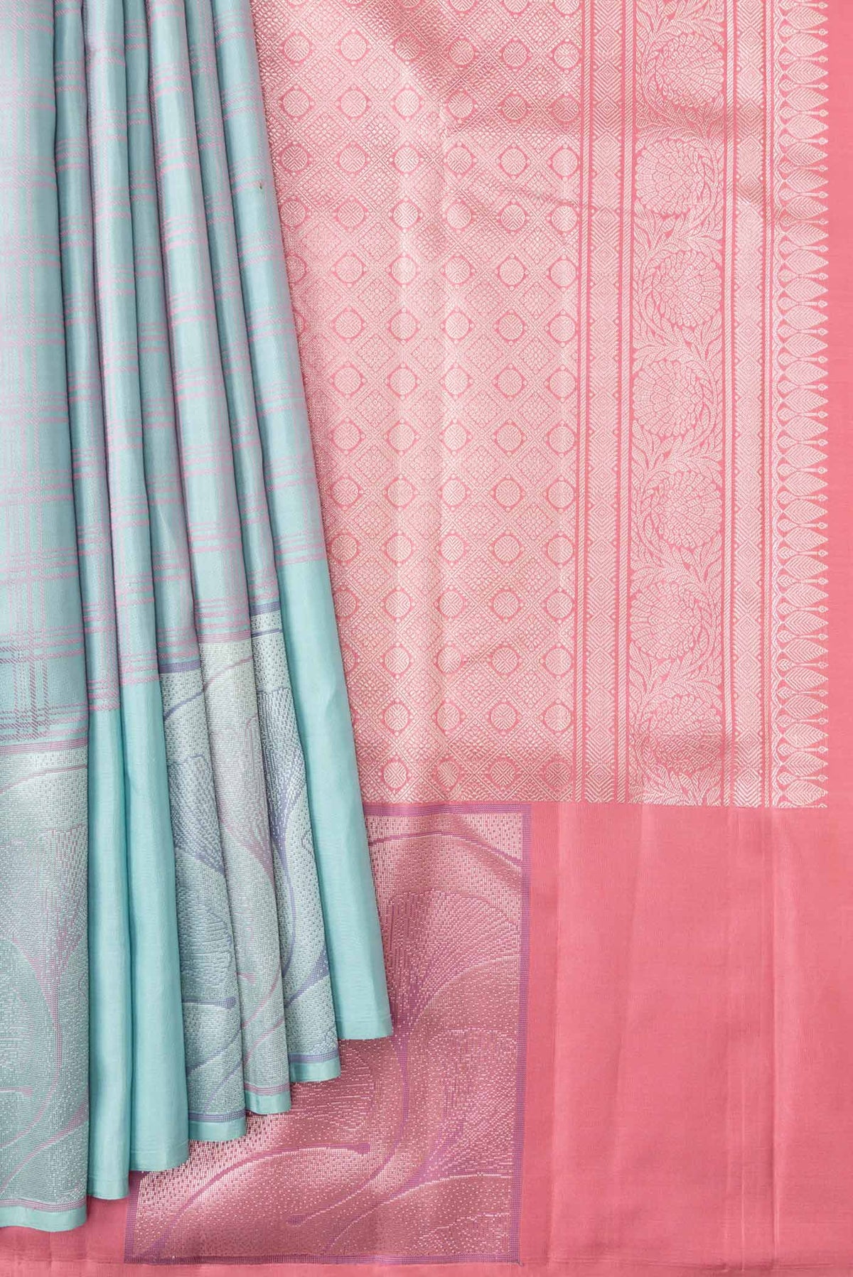 Pleats and pallu of Sky Blue Dual Tone Kanchipuram Silk Saree with Checked design on the body and Fancy Border