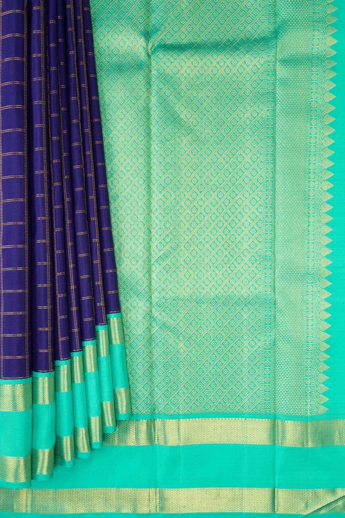 Pleats and pallu of Navy Blue Kanjivaram Silk Saree with Checked design on the body and Zari Border. 