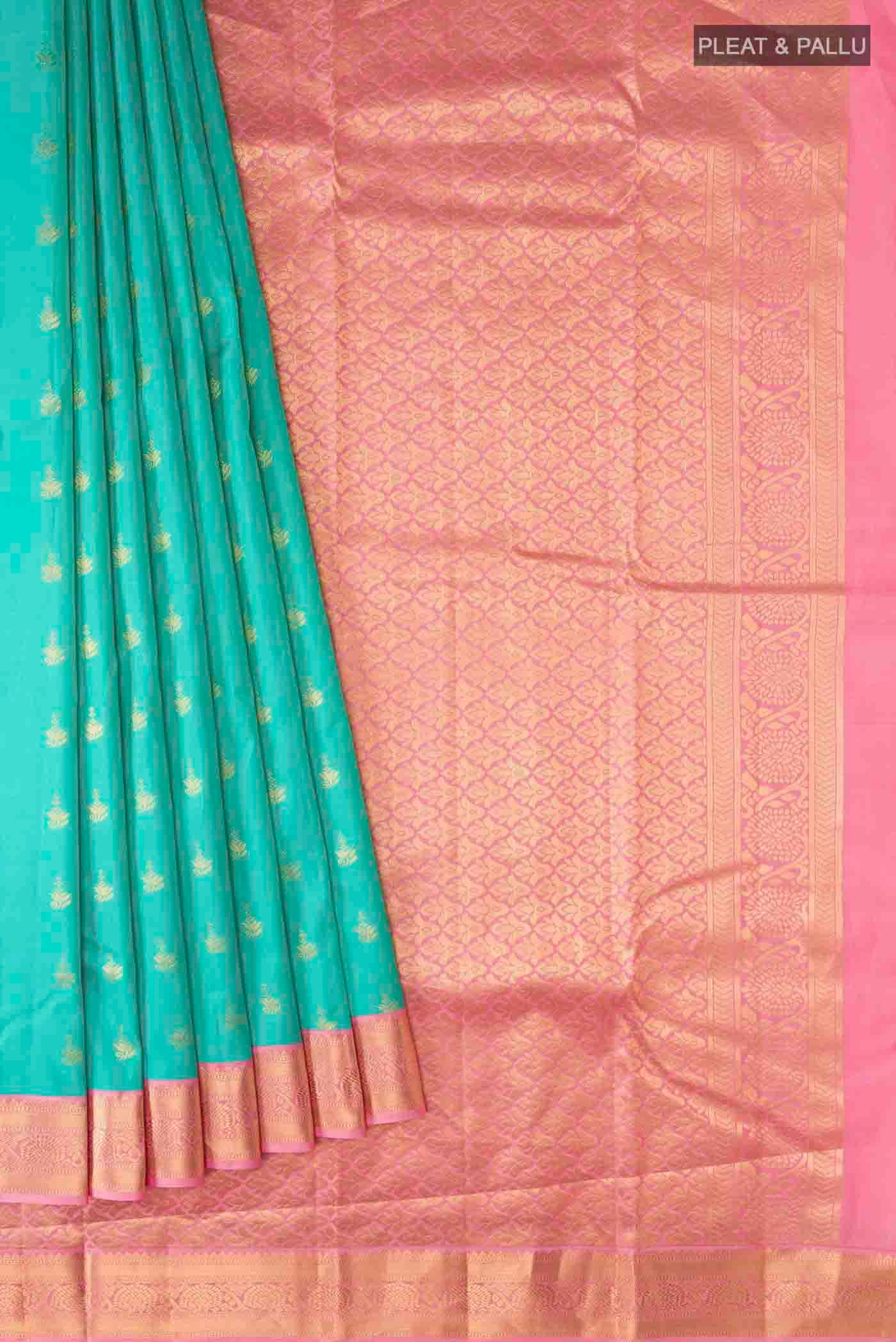pleats pallu