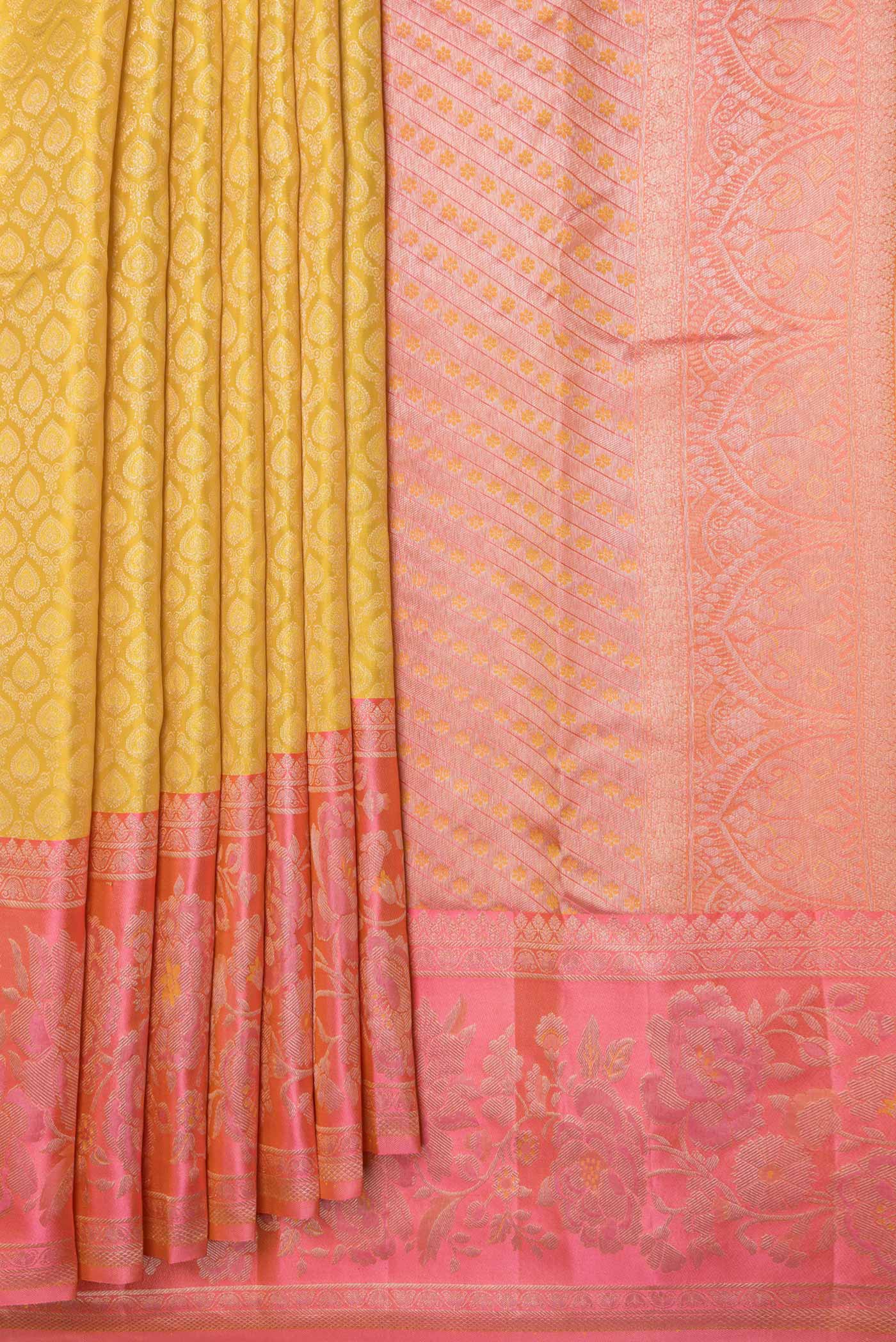 pleats pallu