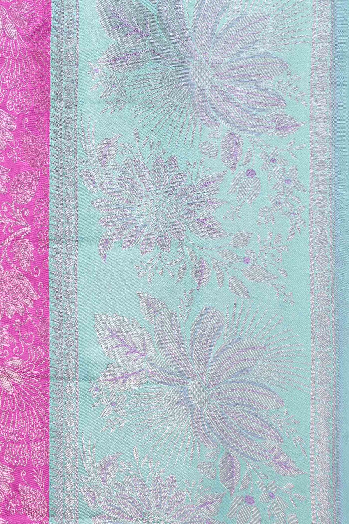 Border image of Magenta Dual Tone Kanchipuram Saree with Zari Brocade on the body and Zari Border