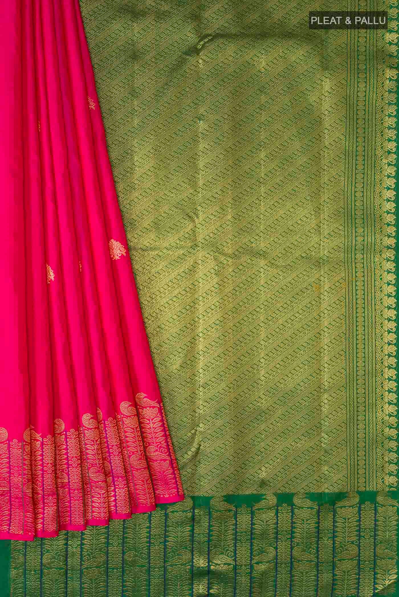 pleats pallu