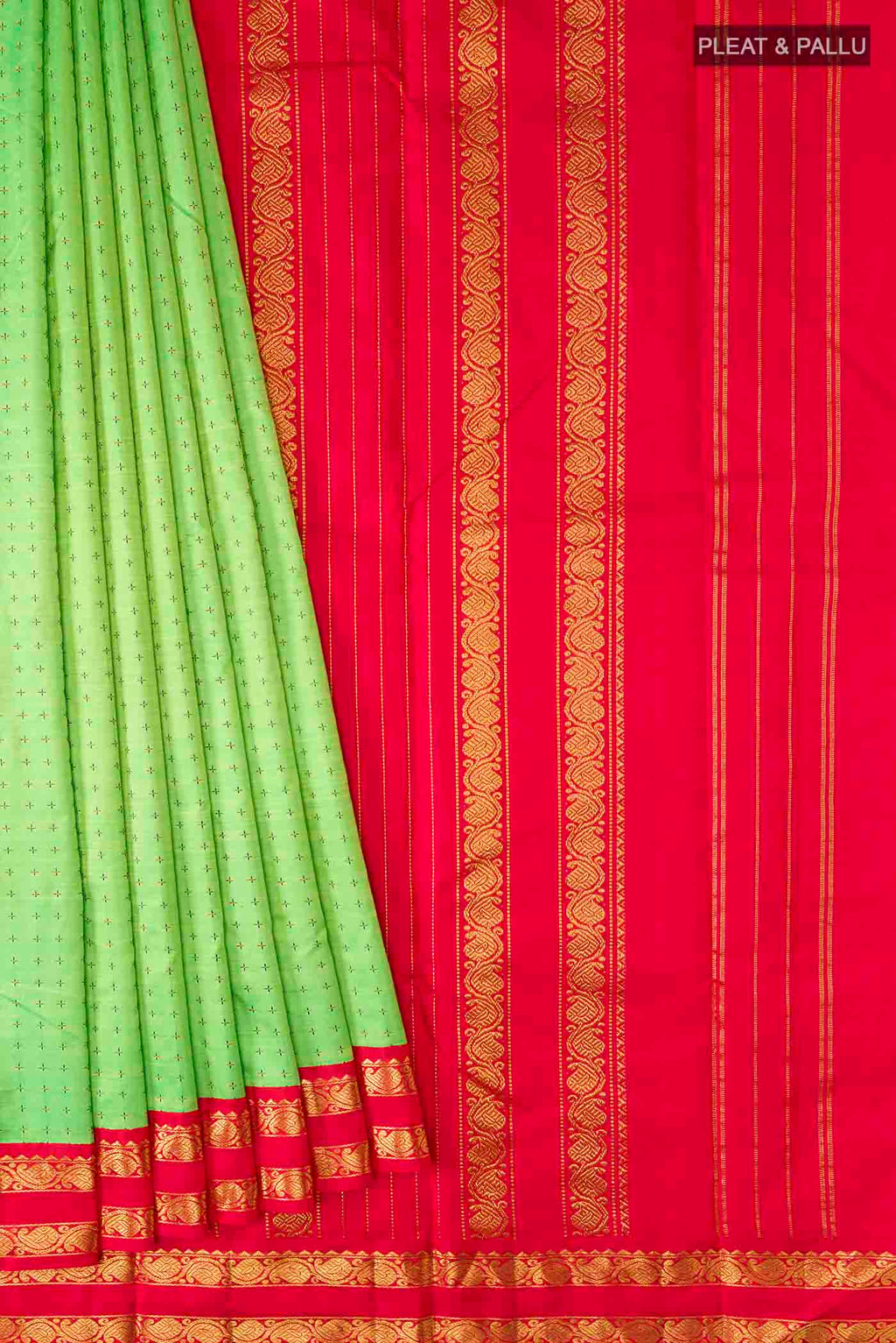 pleats pallu