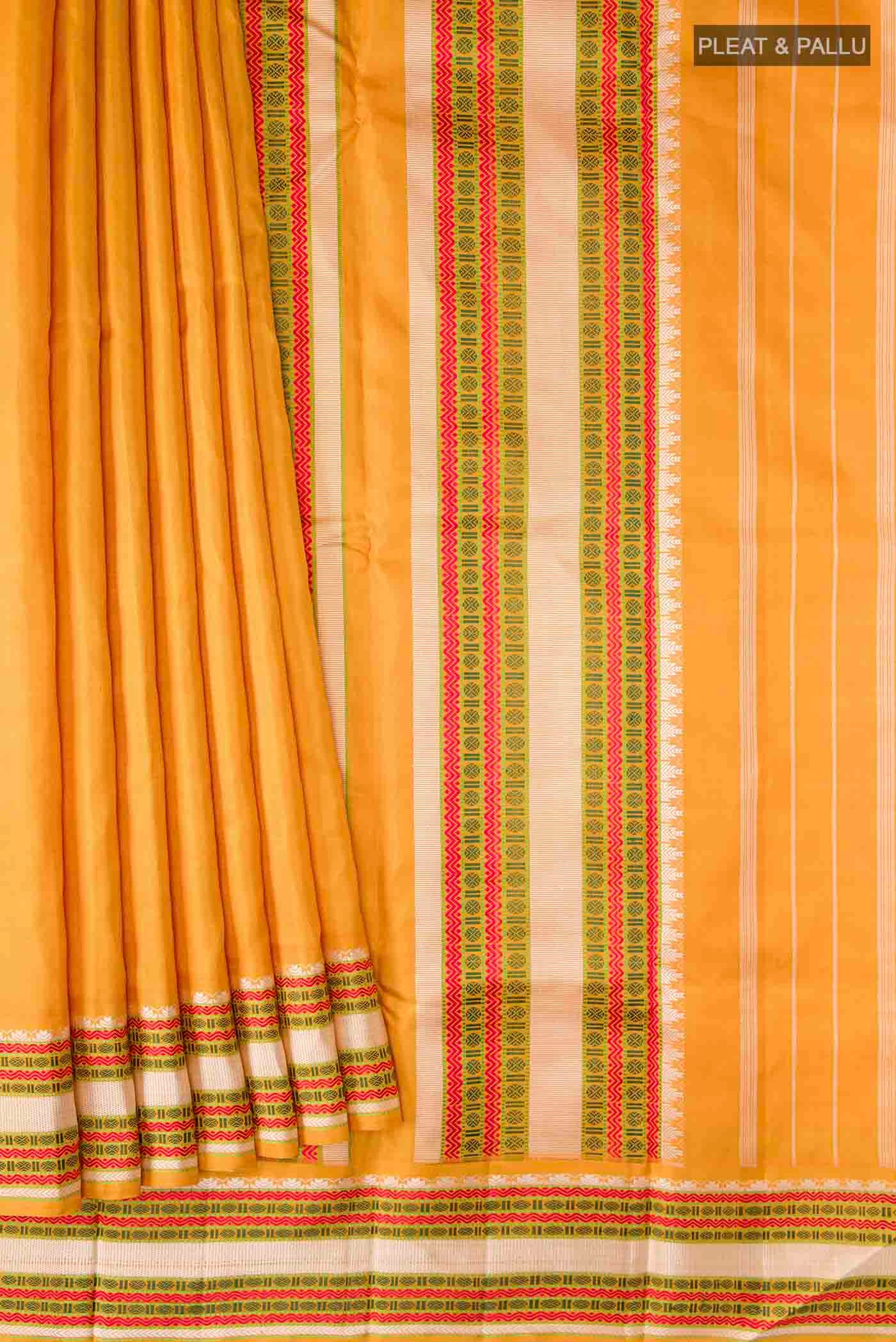pleats pallu