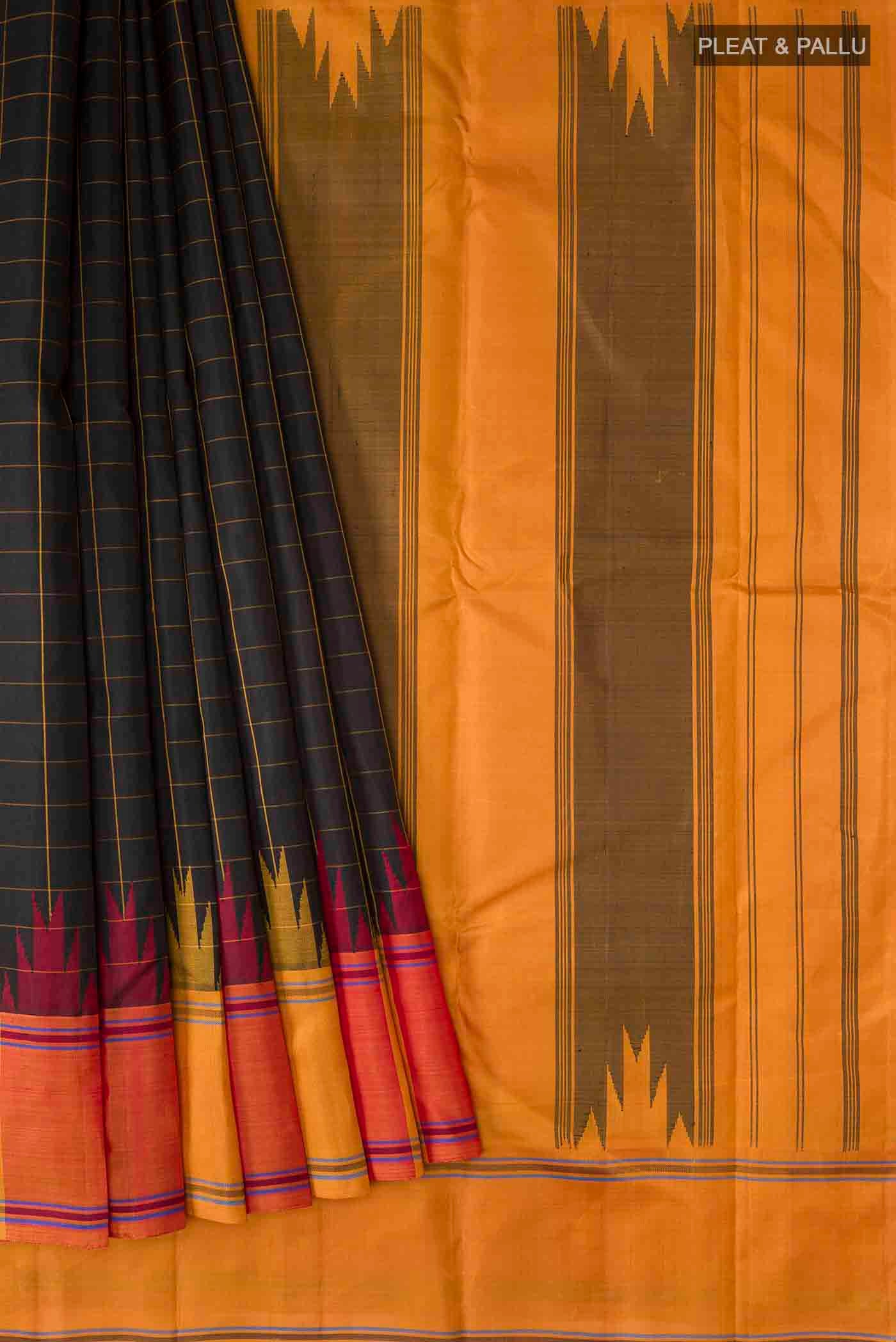 pleats pallu