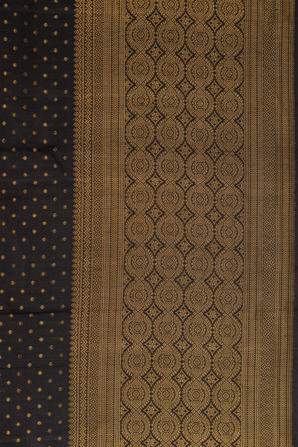 Border image of Pure Silk Pure Zari Black Dual Tone Kanjivaram Saree with Zari Butta on the body and Fancy Border. 