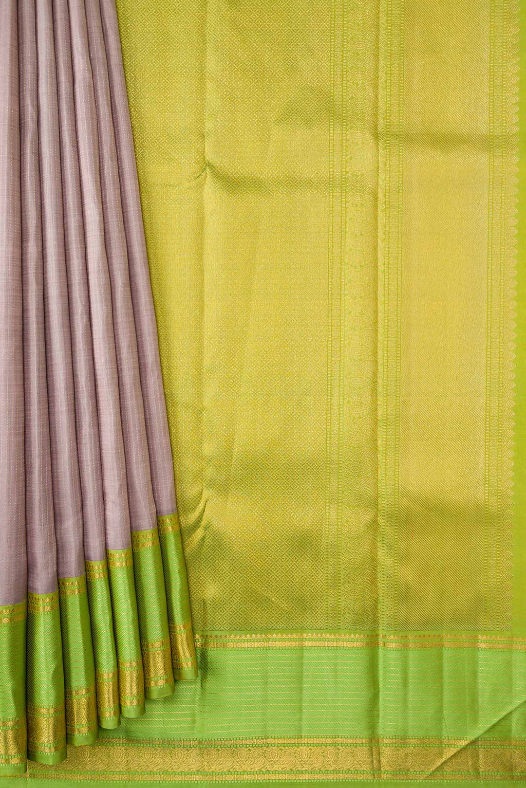 pleats pallu