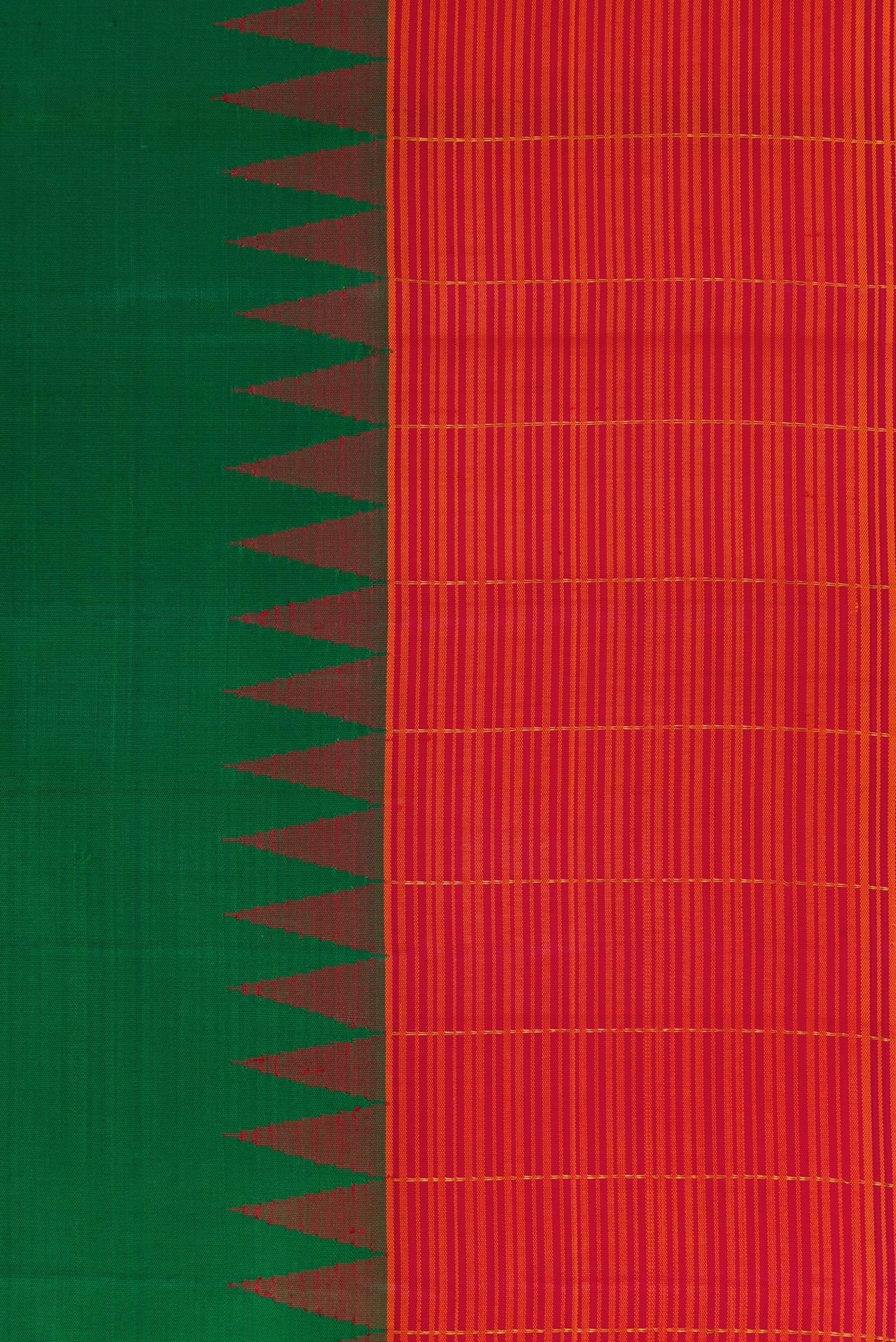 Border image of Pure Silk Pure Zari Green Dual Tone Kanjivaram Saree with Plain Body and Temple Border. 