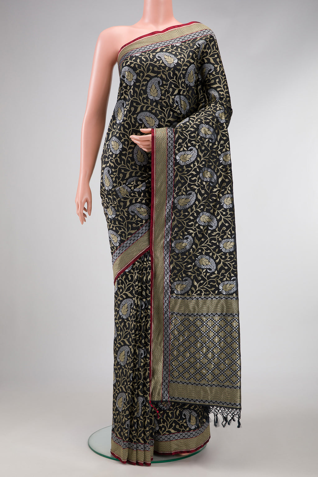 Black Dual Tone Blended Banarasi Silk Saree with Zari Brocade on the body and Zari Border.  displayed on a mannequin