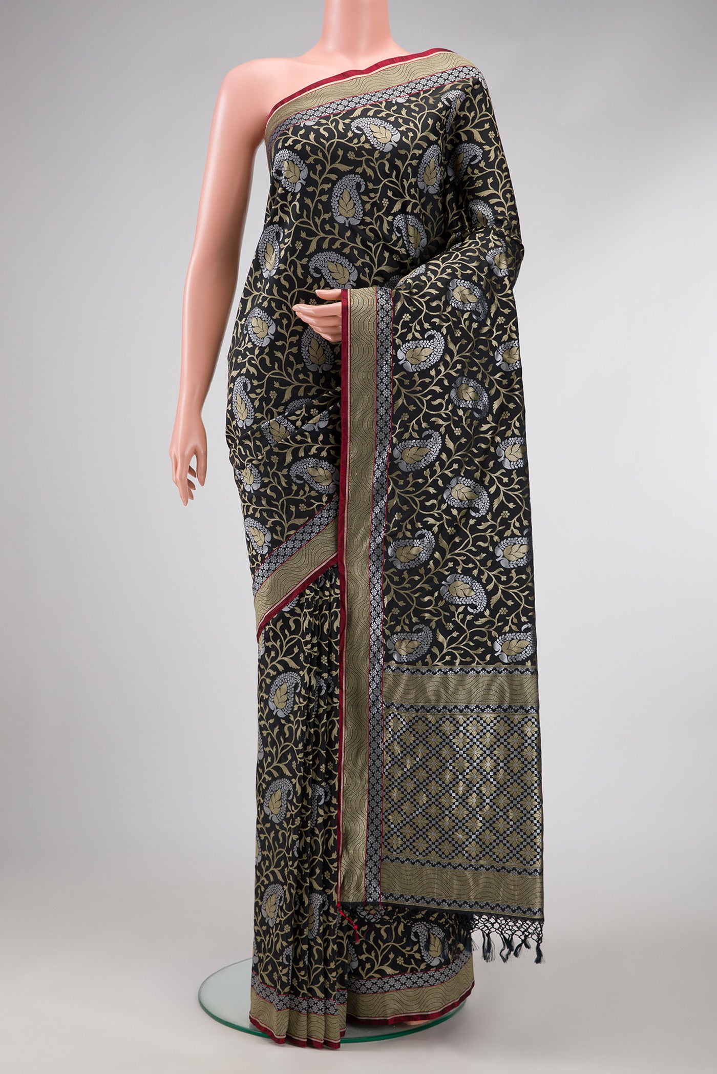 Black Dual Tone Blended Banarasi Silk Saree with Zari Brocade on the body and Zari Border.  displayed on a mannequin