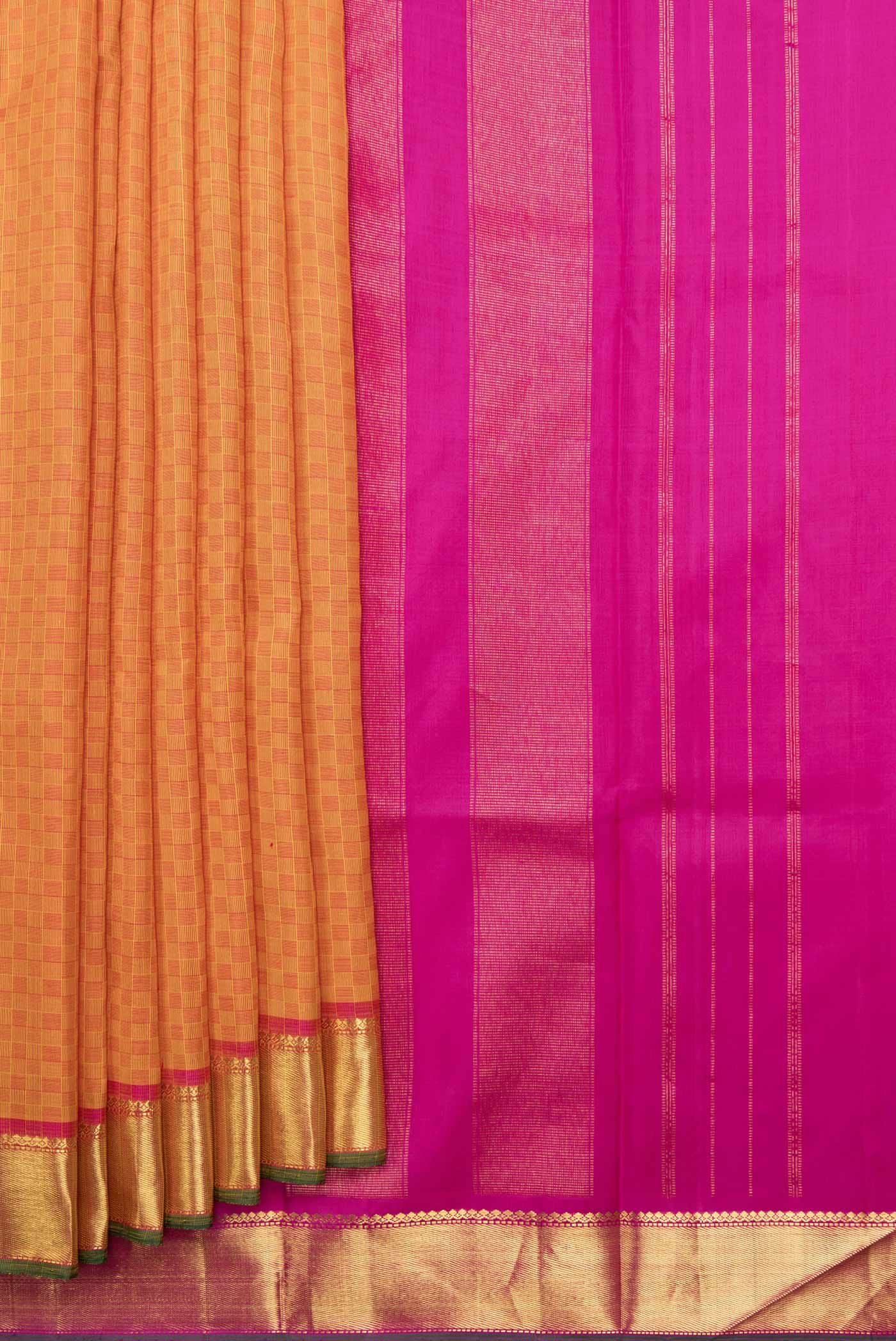 pleats pallu
