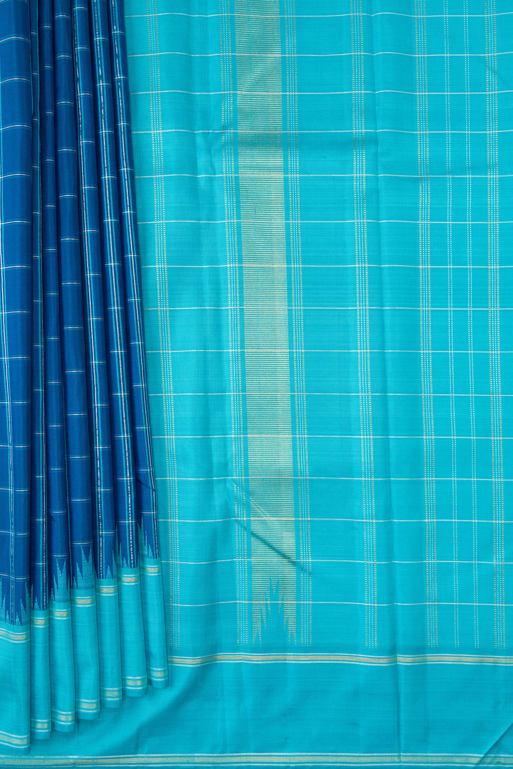 Pleats and pallu of Pure Silk Pure Zari Peacock Blue Dual Tone Kanjivaram Saree with Checked design on the body and Zari Border. 